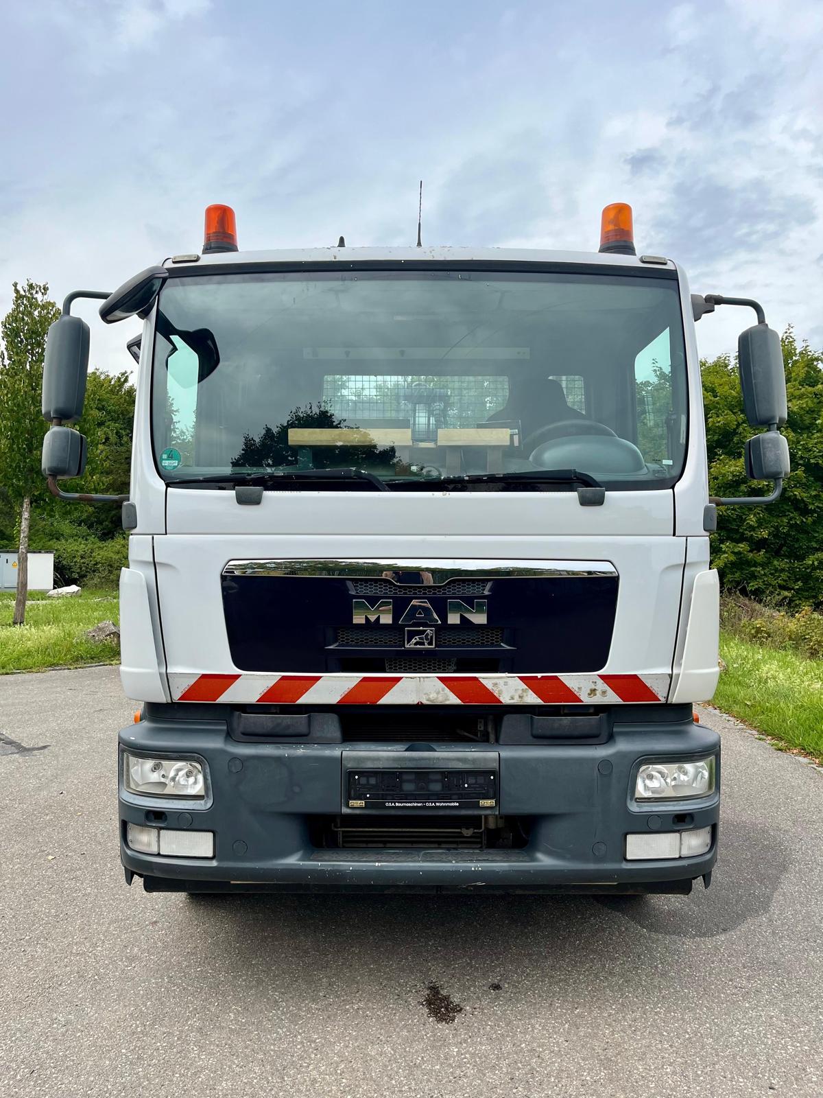 Gebraucht MAN TGM 18.280 mit Palfinger Kran, Funk, Greifer