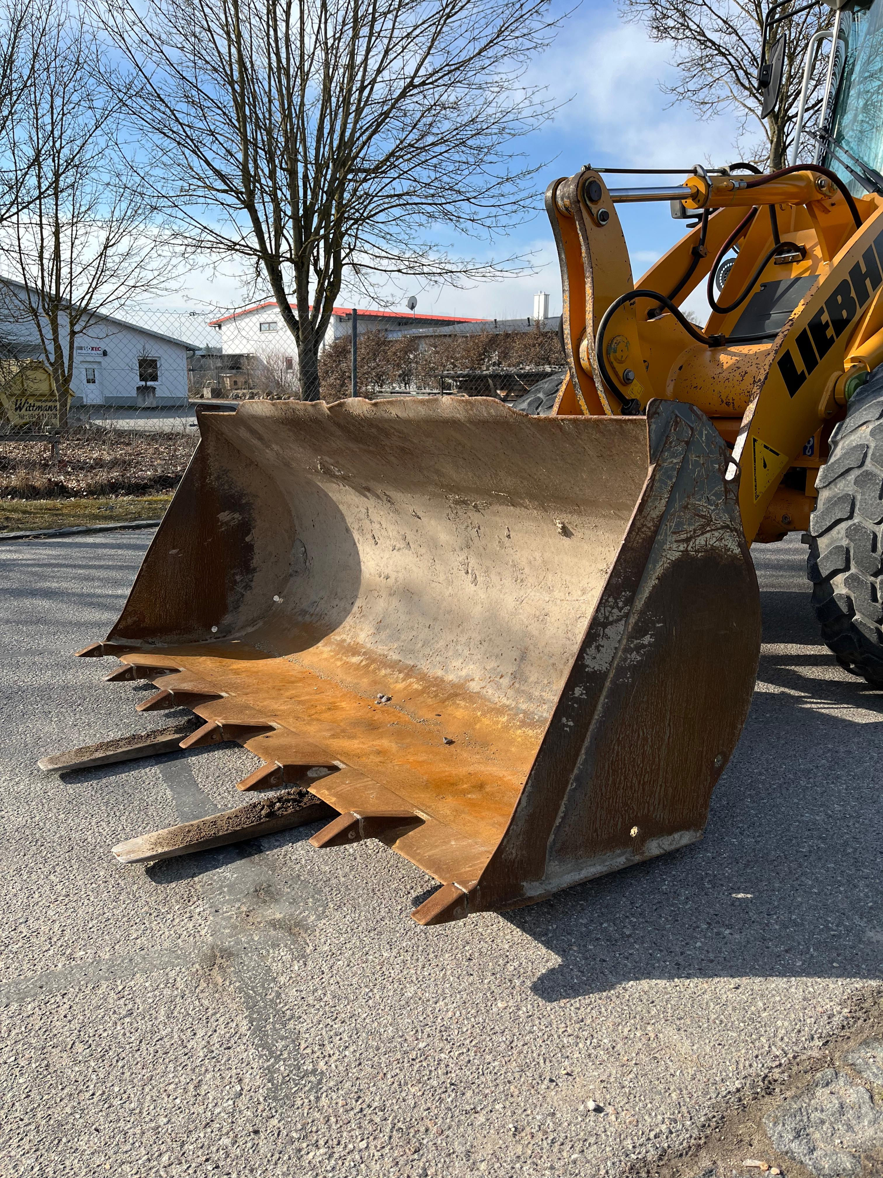 Gebraucht Liebherr L507 Stereo inkl. Schaufel und Gabel