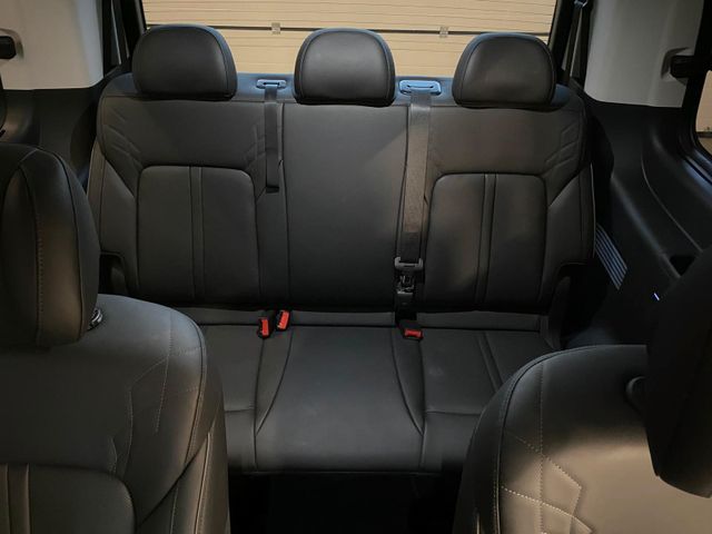 Gebraucht Hyundai Staria Signature 4WD**2 Jahre Garantie**