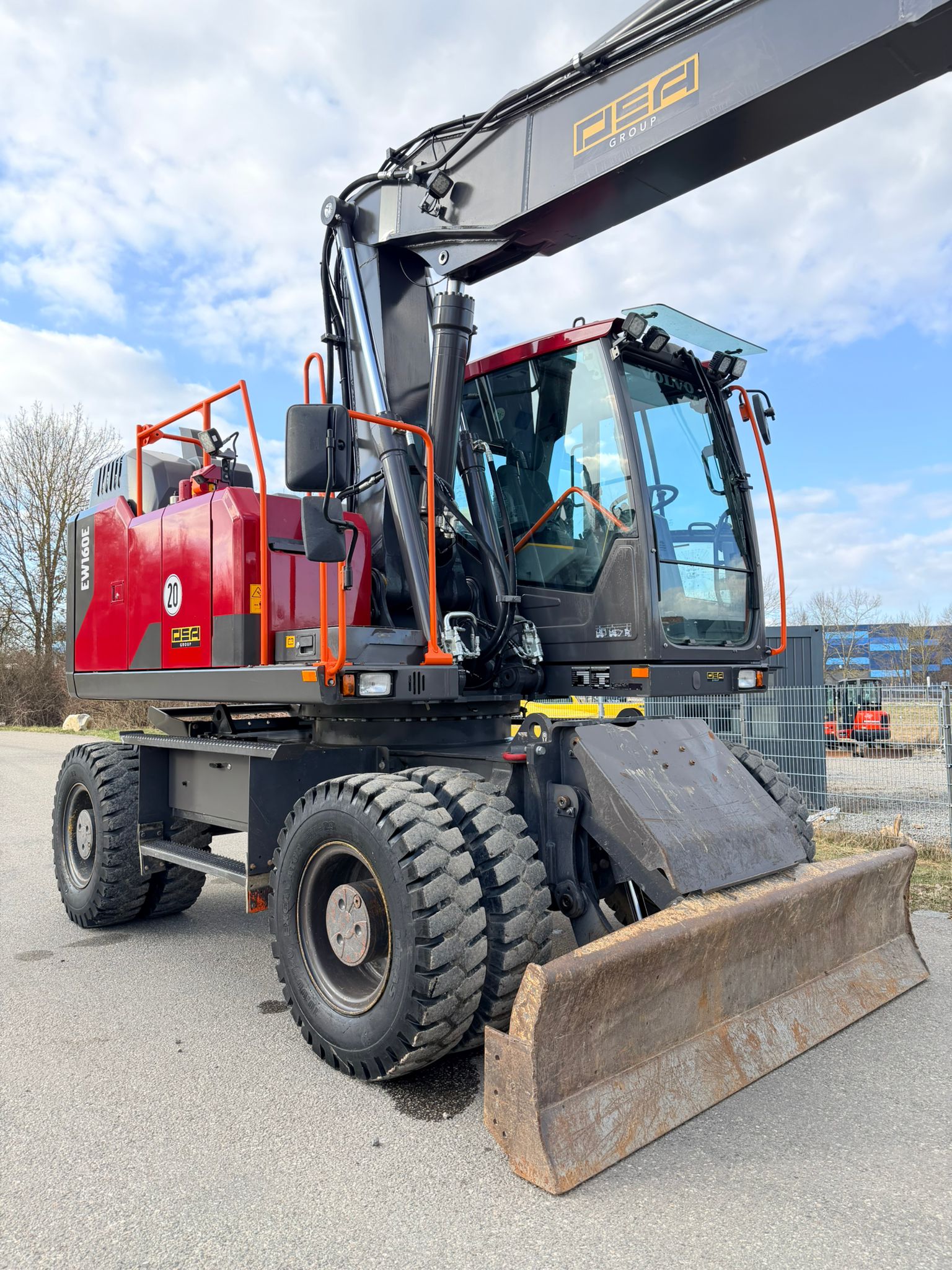 Gebraucht Volvo EW160E**4.661 h**Bj. 2019