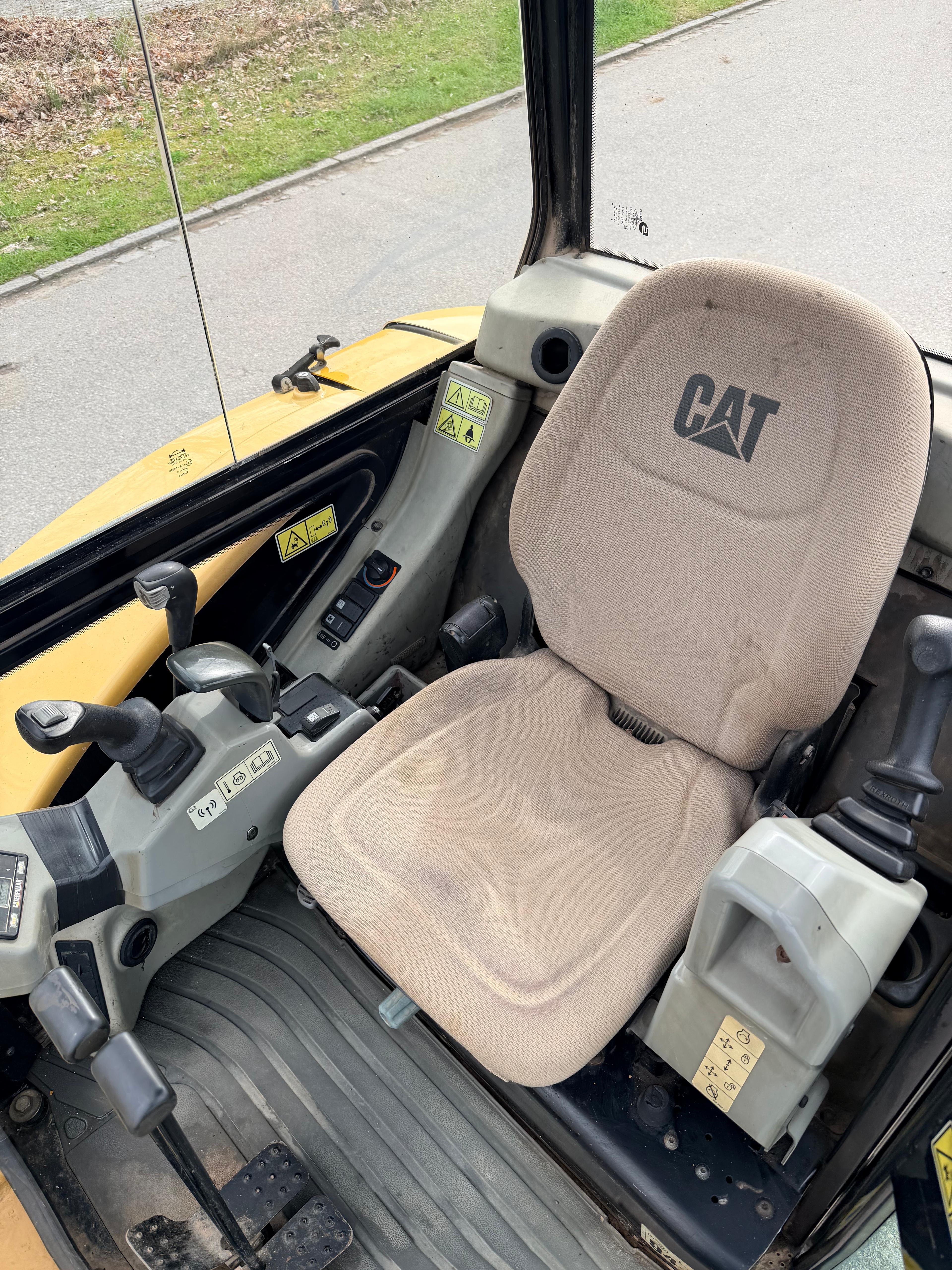 Gebraucht 2010 CAT 302.5