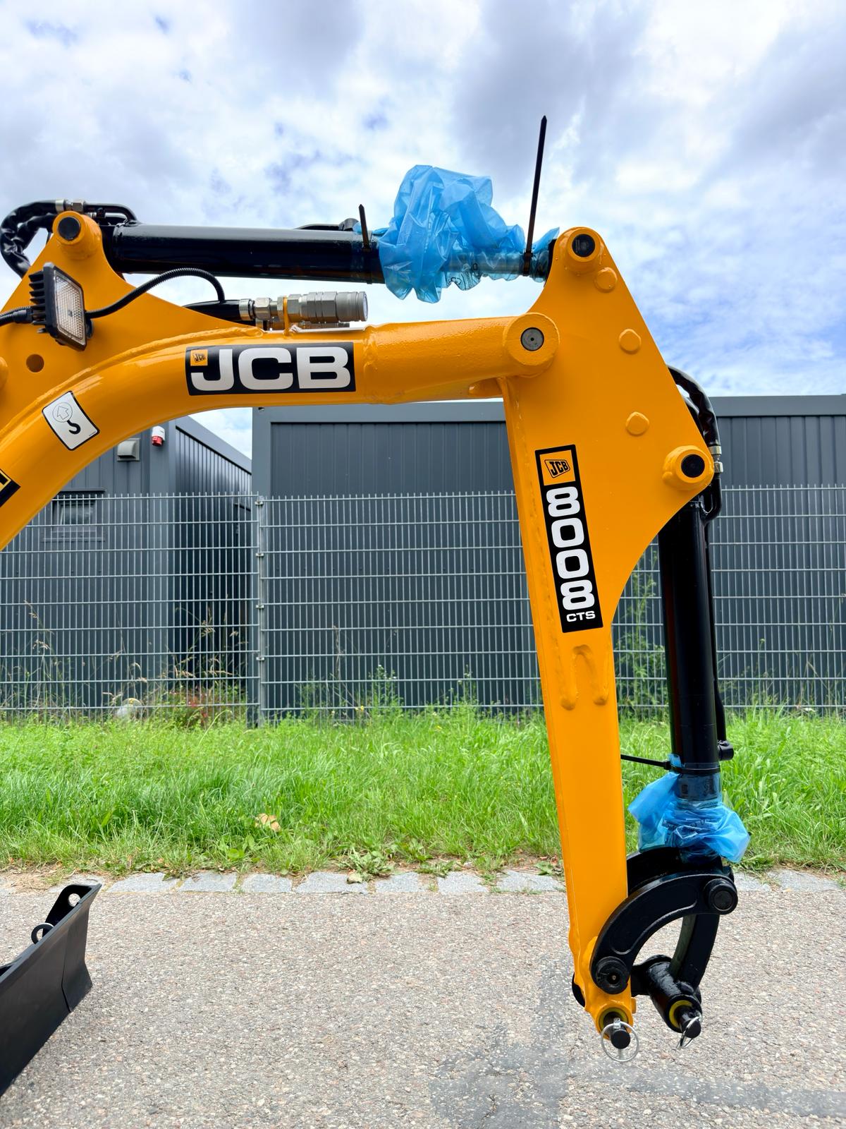 JCB 8008CTS**NEU**Modell 2026**ab 247 €/mtl.