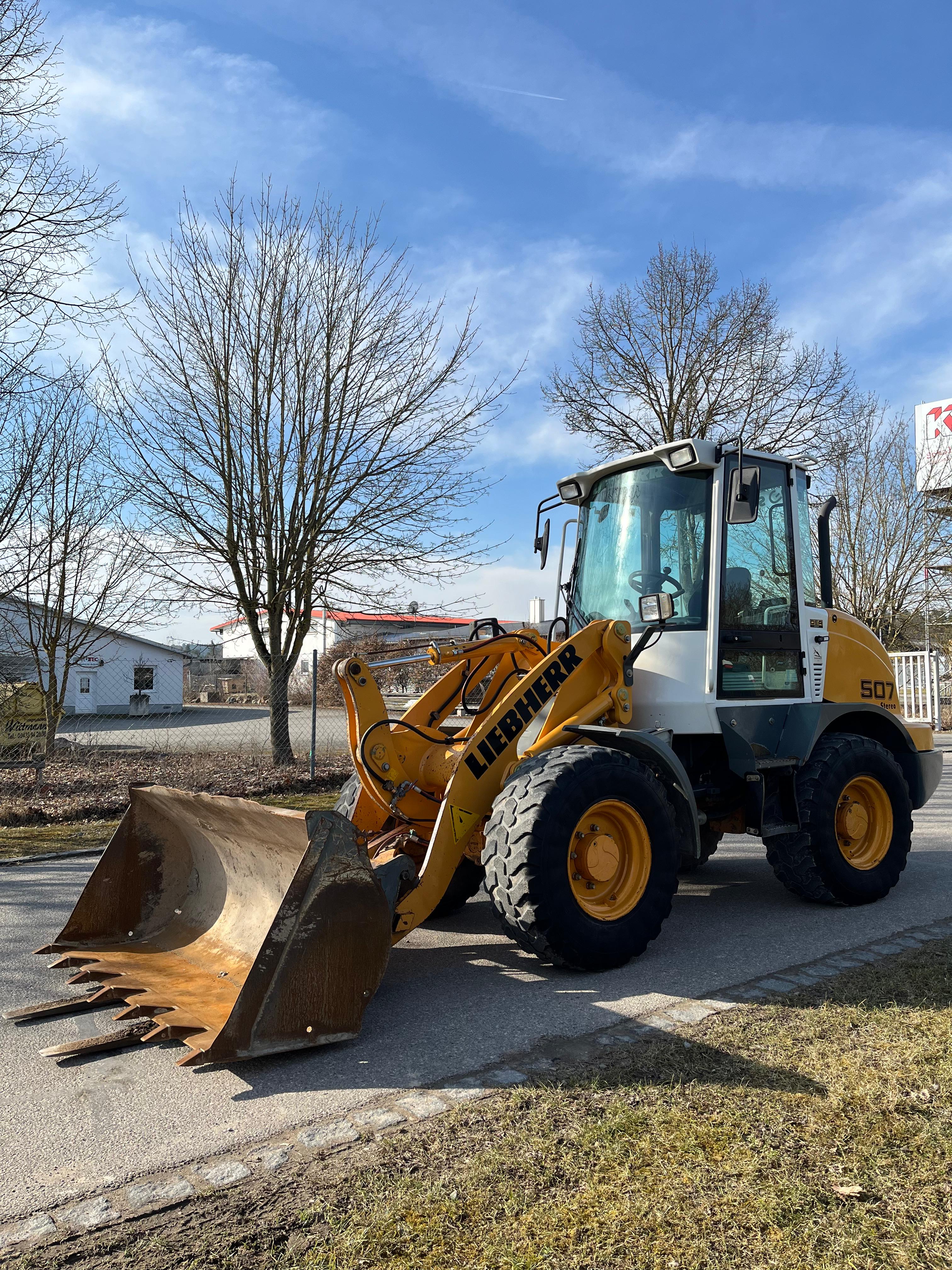 Gebraucht Liebherr L507 Stereo inkl. Schaufel und Gabel