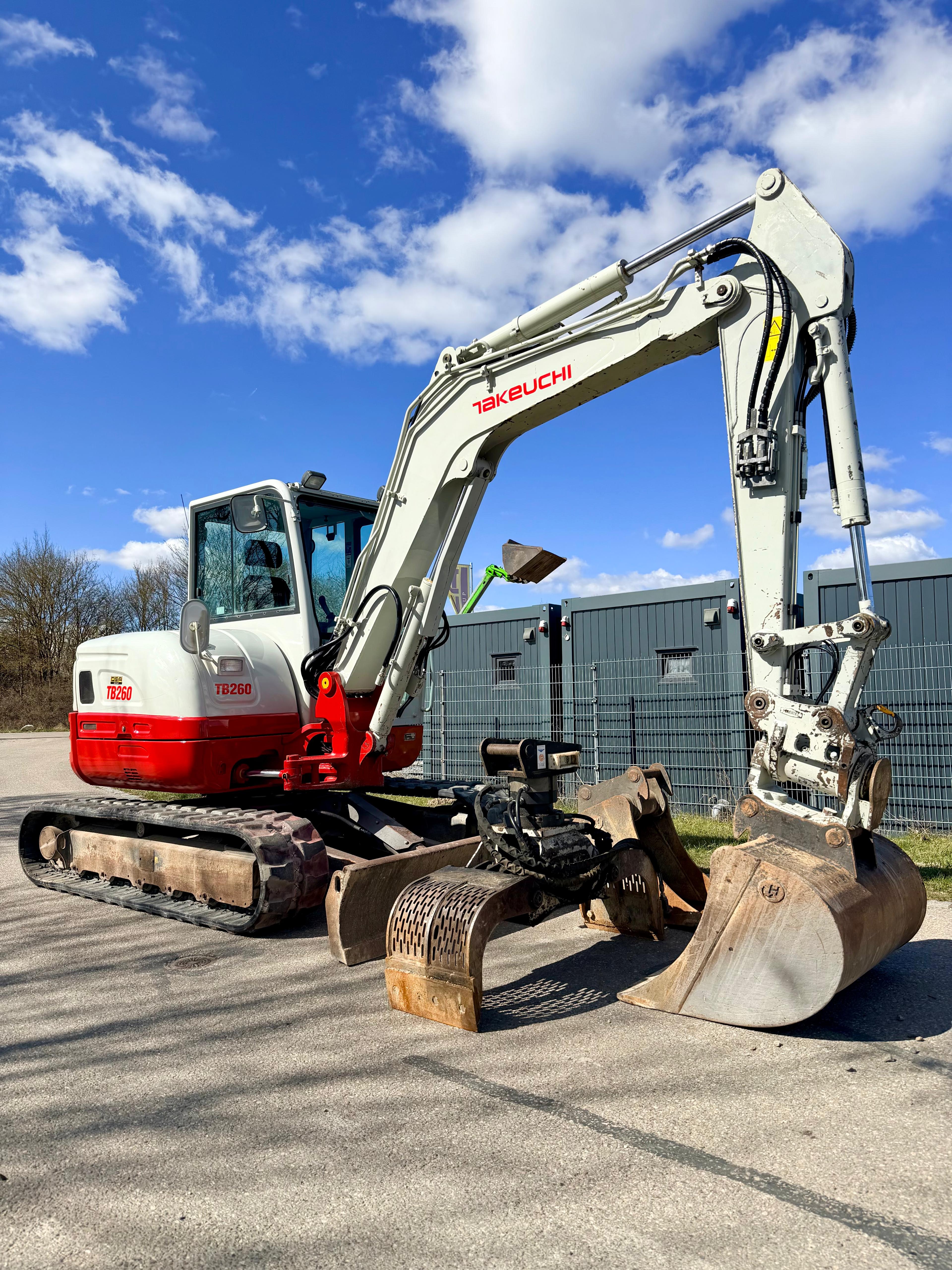 Gebraucht Takeuchi TB260**Powertilt Taklock**Sortiergreifer**2x TL
