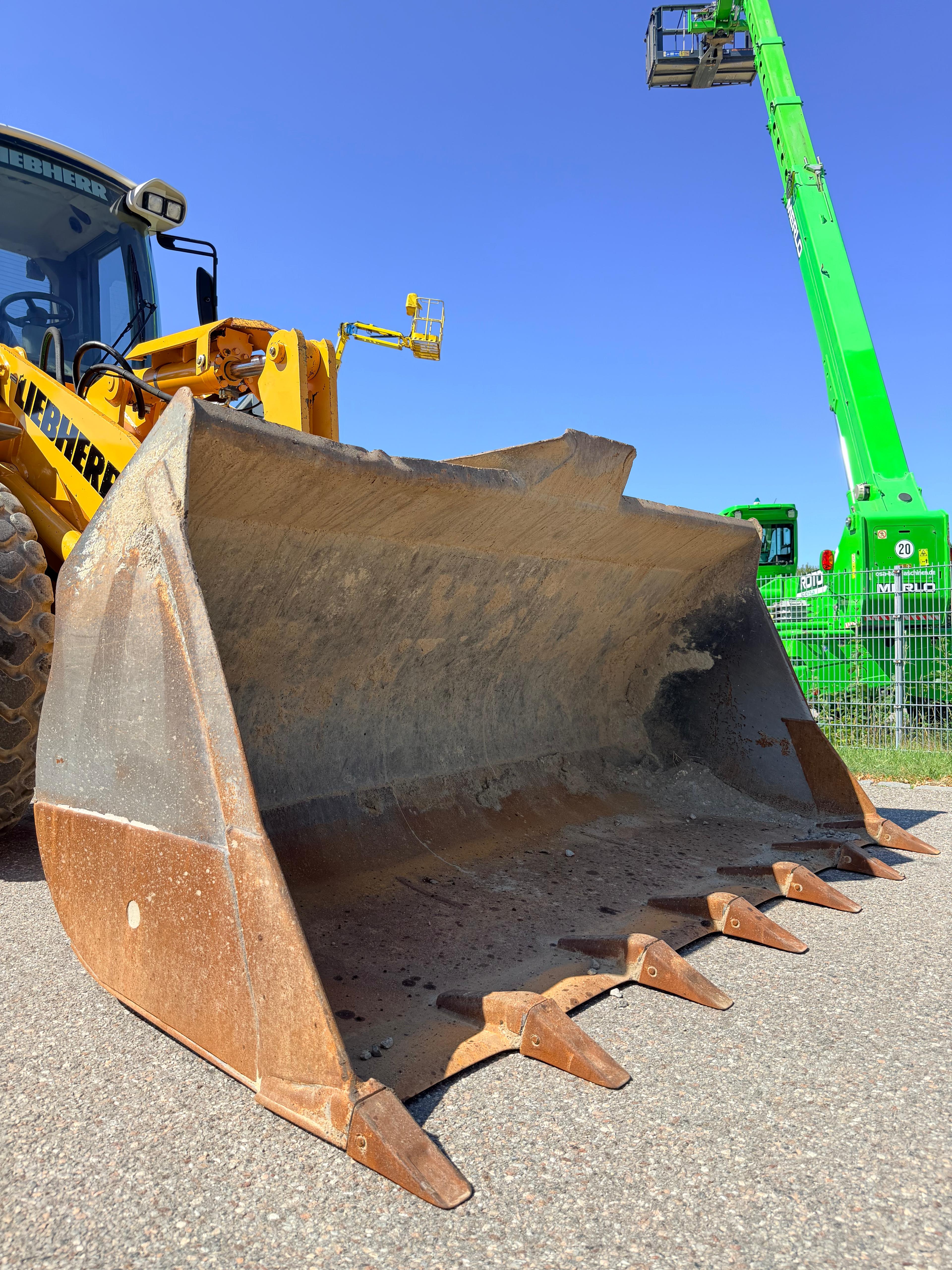 Gebraucht Liebherr L524 inkl. Schaufel**Zylinderkopfdichtung**