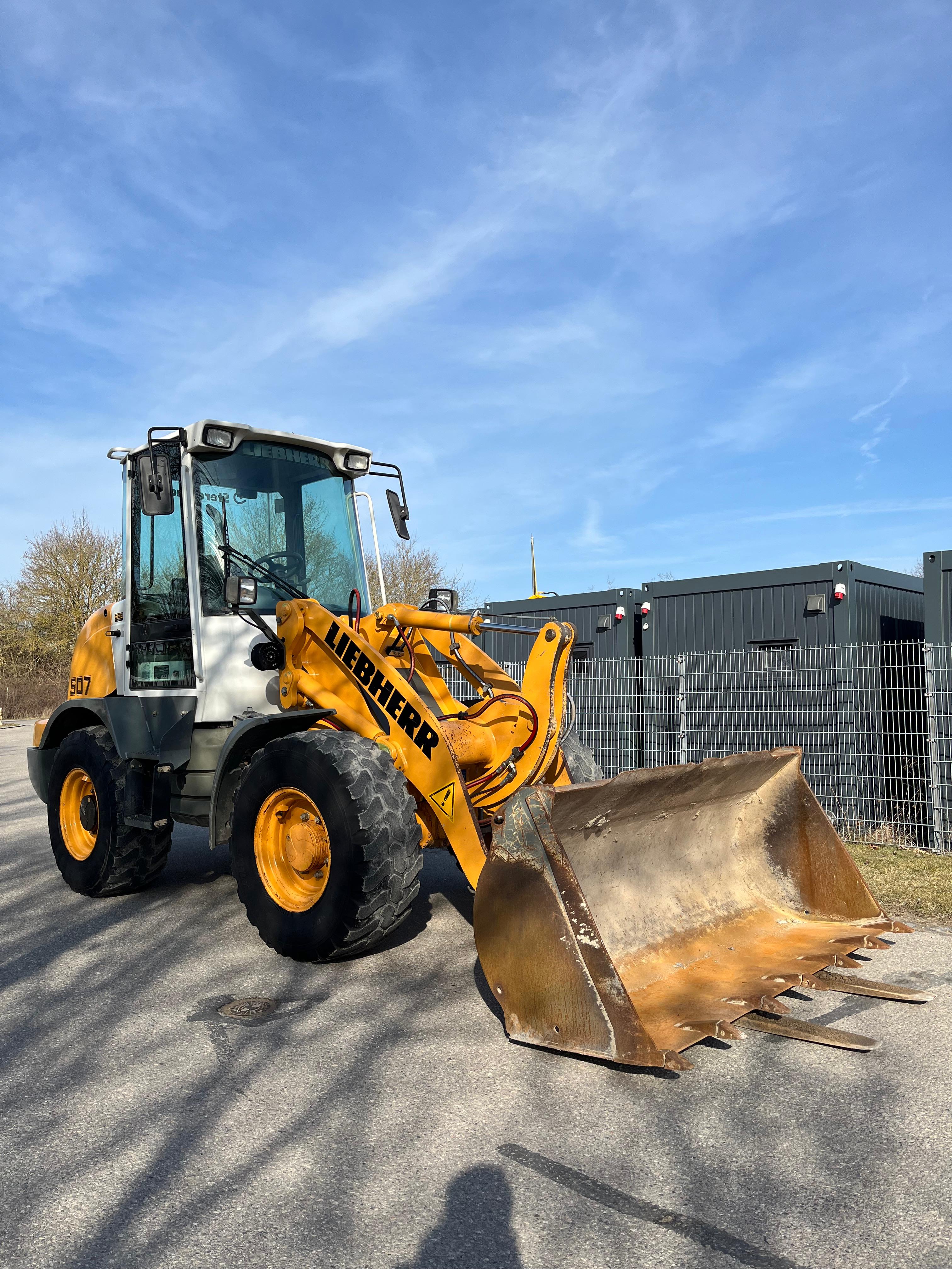 Gebraucht Liebherr L507 Stereo inkl. Schaufel und Gabel