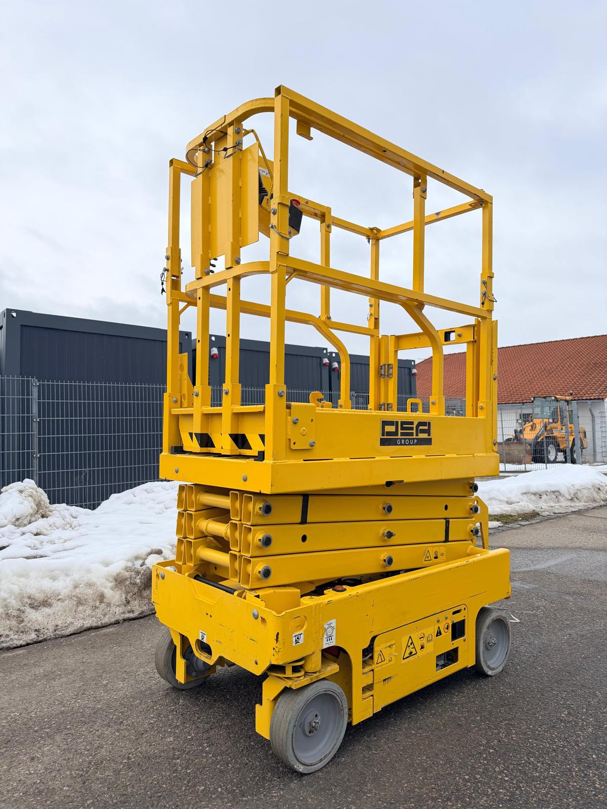 Gebraucht Genie GS1330m**220 h**Baujahr: 2020**5,9 m Arbeitshöhe