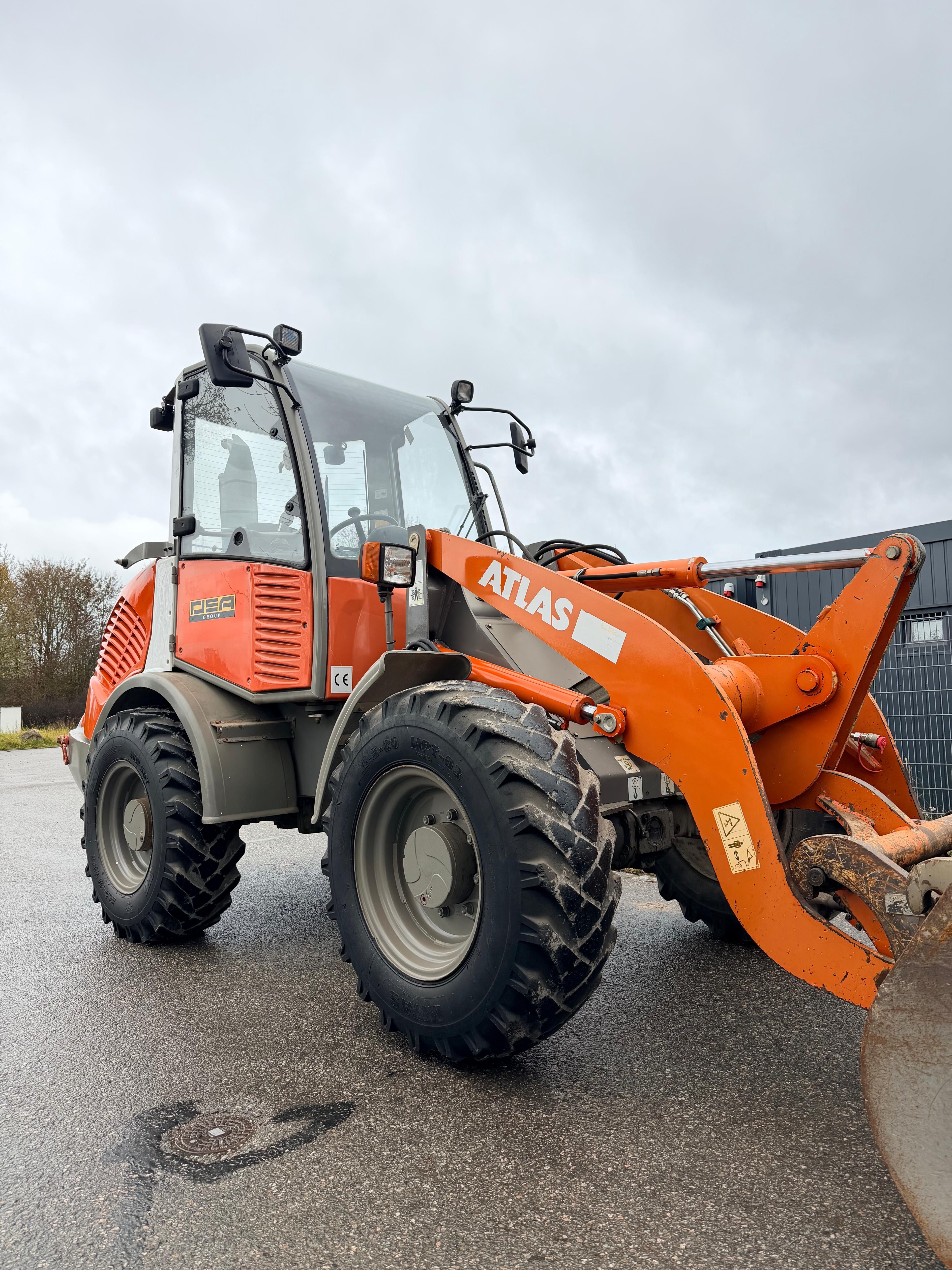 Gebraucht Atlas AR60 inkl. Klappschaufel, Palettengabel