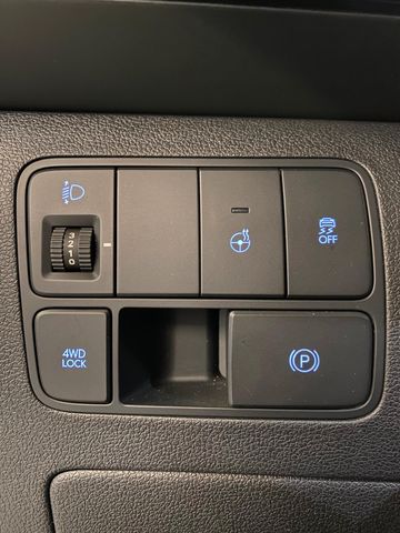 Gebraucht Hyundai Staria Signature 4WD**2 Jahre Garantie**