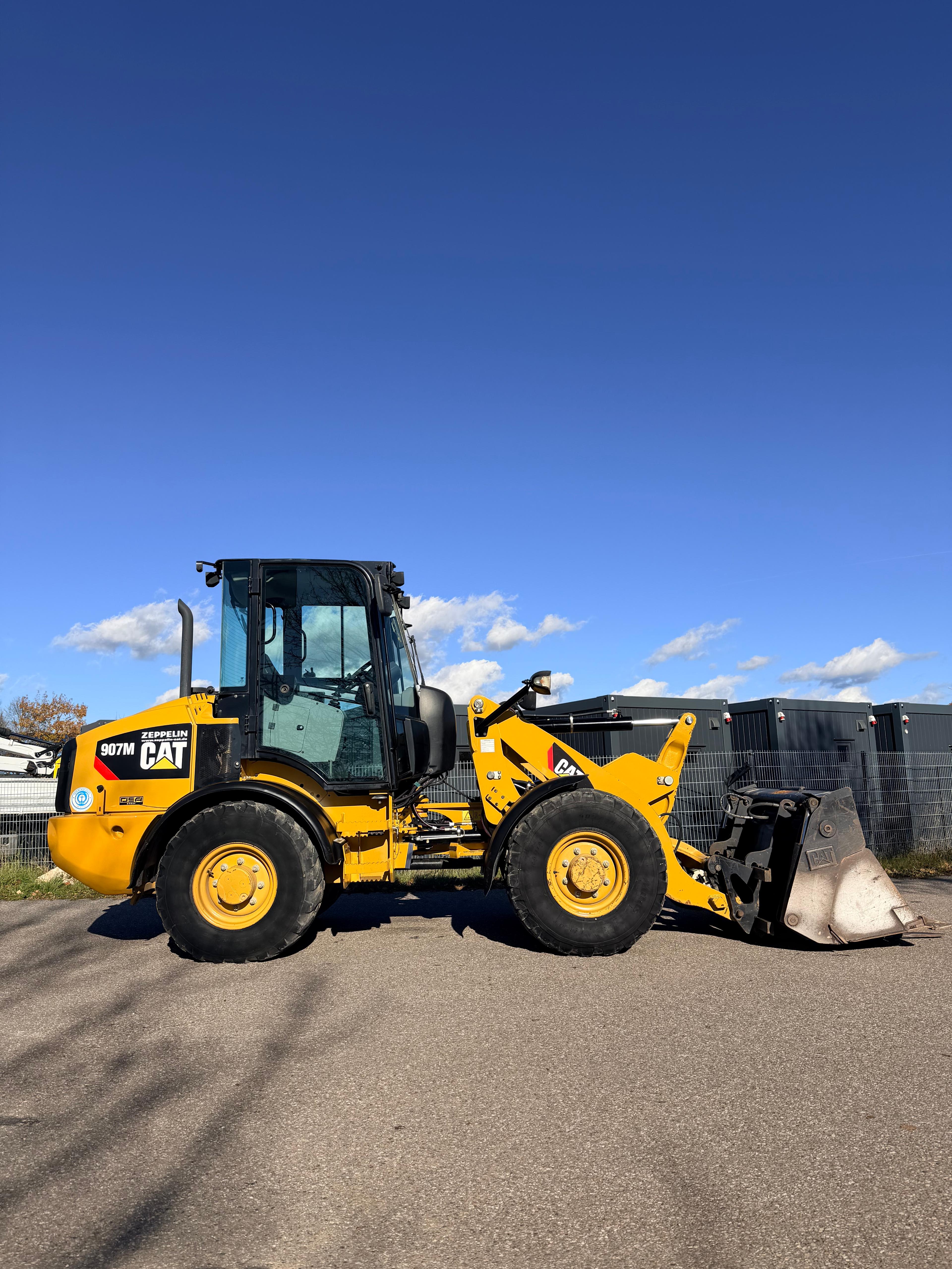 Gebraucht CAT 907M**2.146 h**