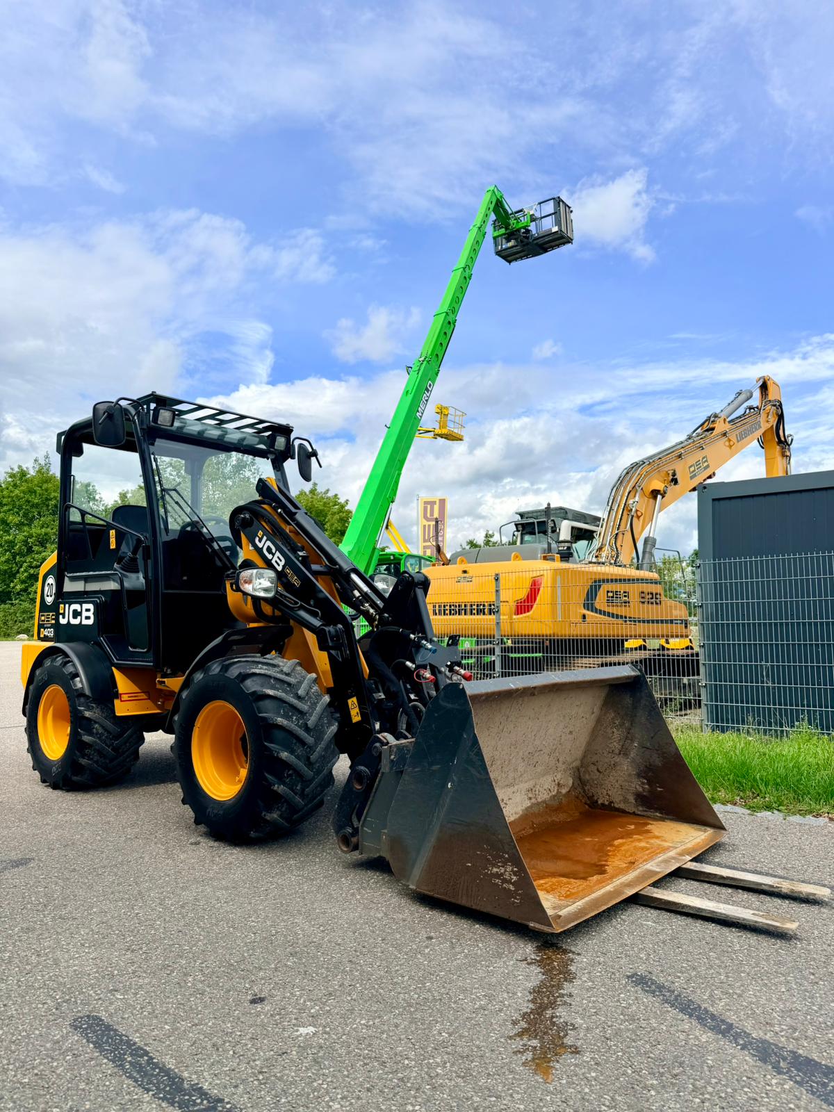 Gebraucht JCB 403**611 h**Schaufel und Palattengabel