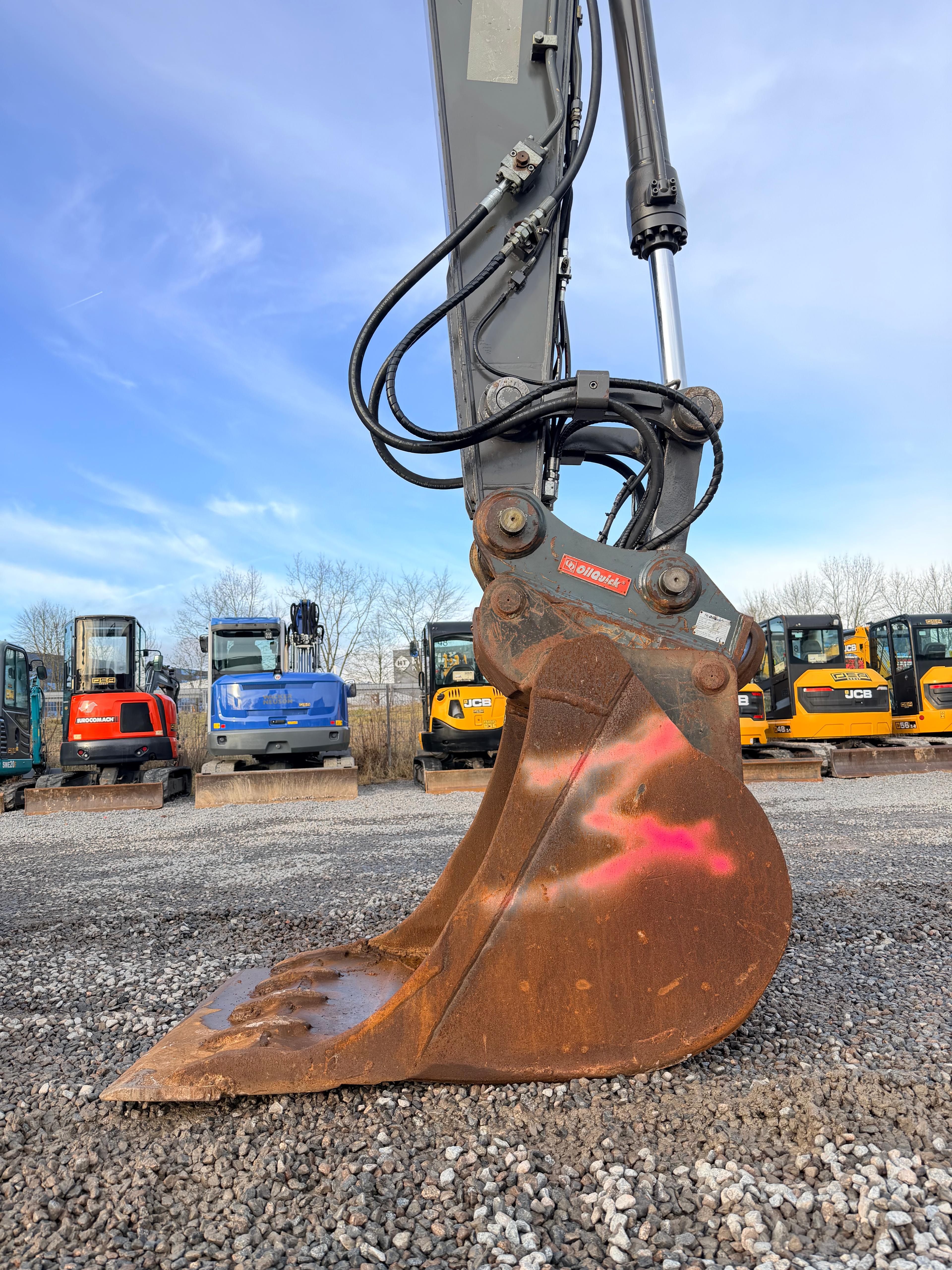 Gebraucht Volvo ECR145CL**OilQuick70/55**Tieflöffel