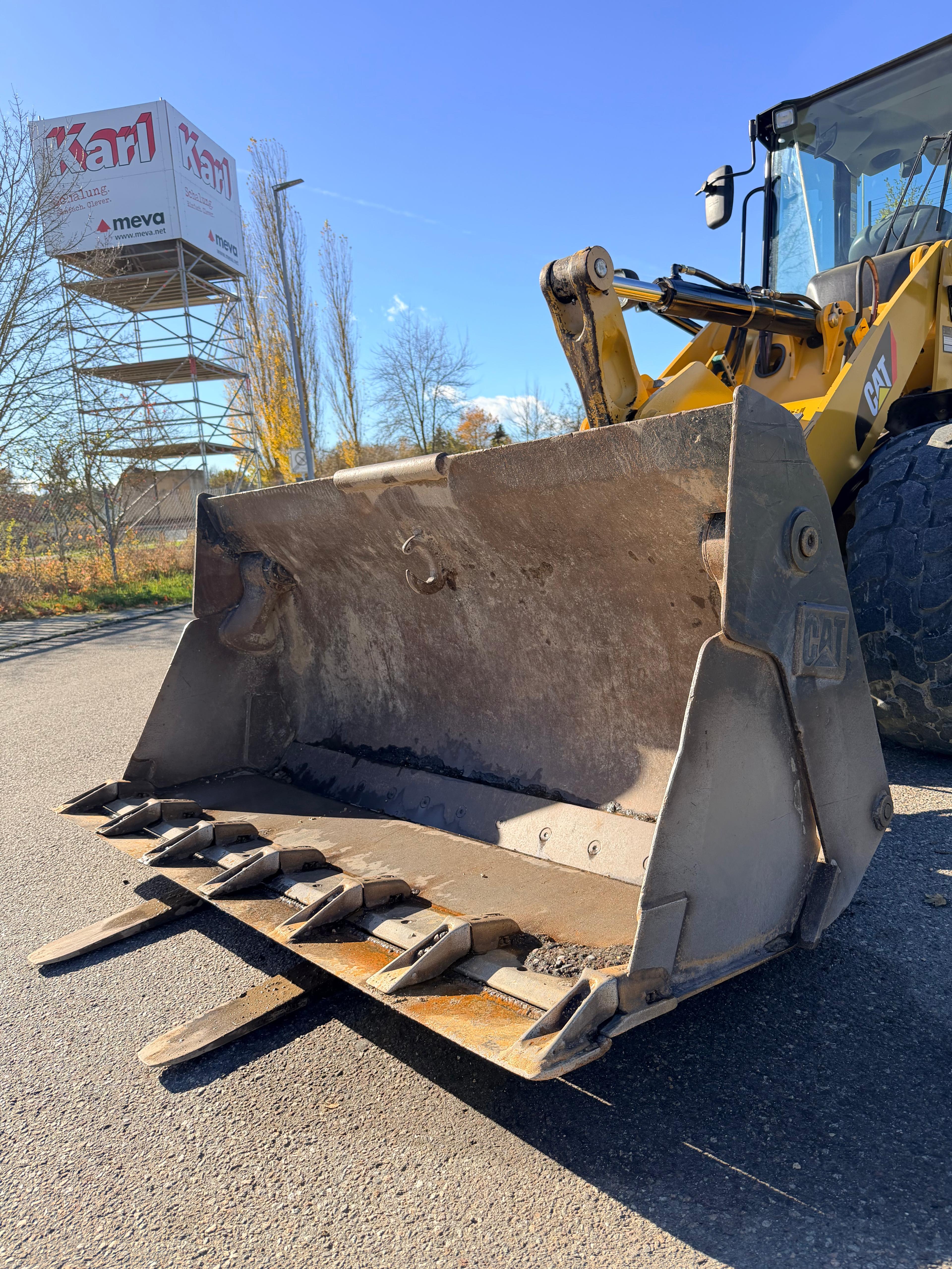 Gebraucht CAT 907M**2.146 h**