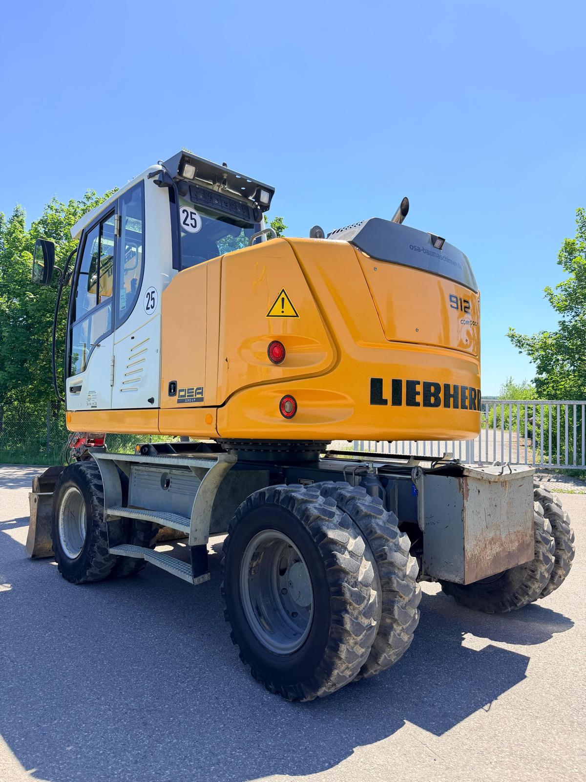 Gebraucht Liebherr A912 Compact**GRL, TL**Bj. 2018**ZSA**