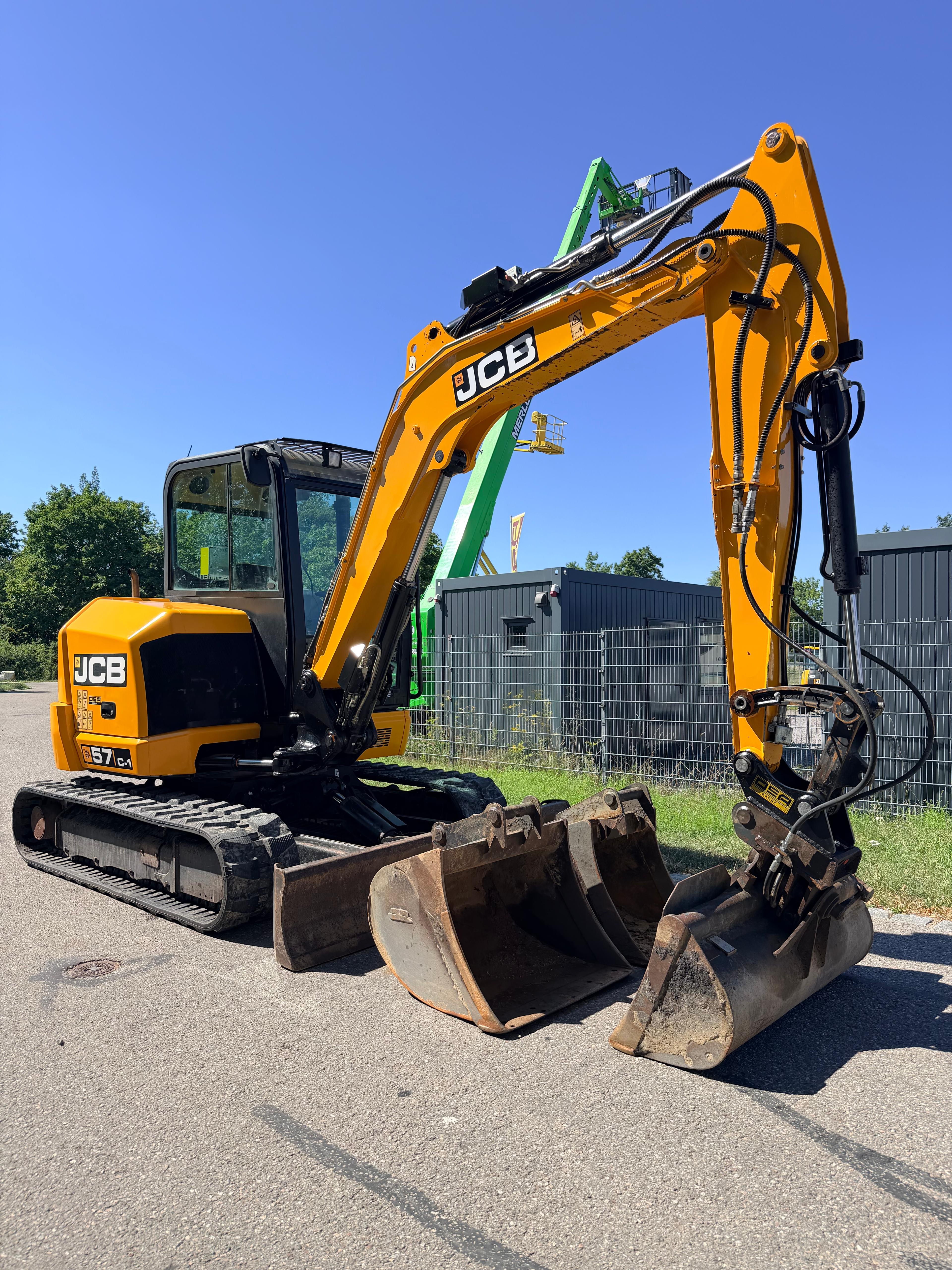 Gebraucht JCB 57C-1 inkl. Humusschaufel, 2x TL**NEUE KETTEN**