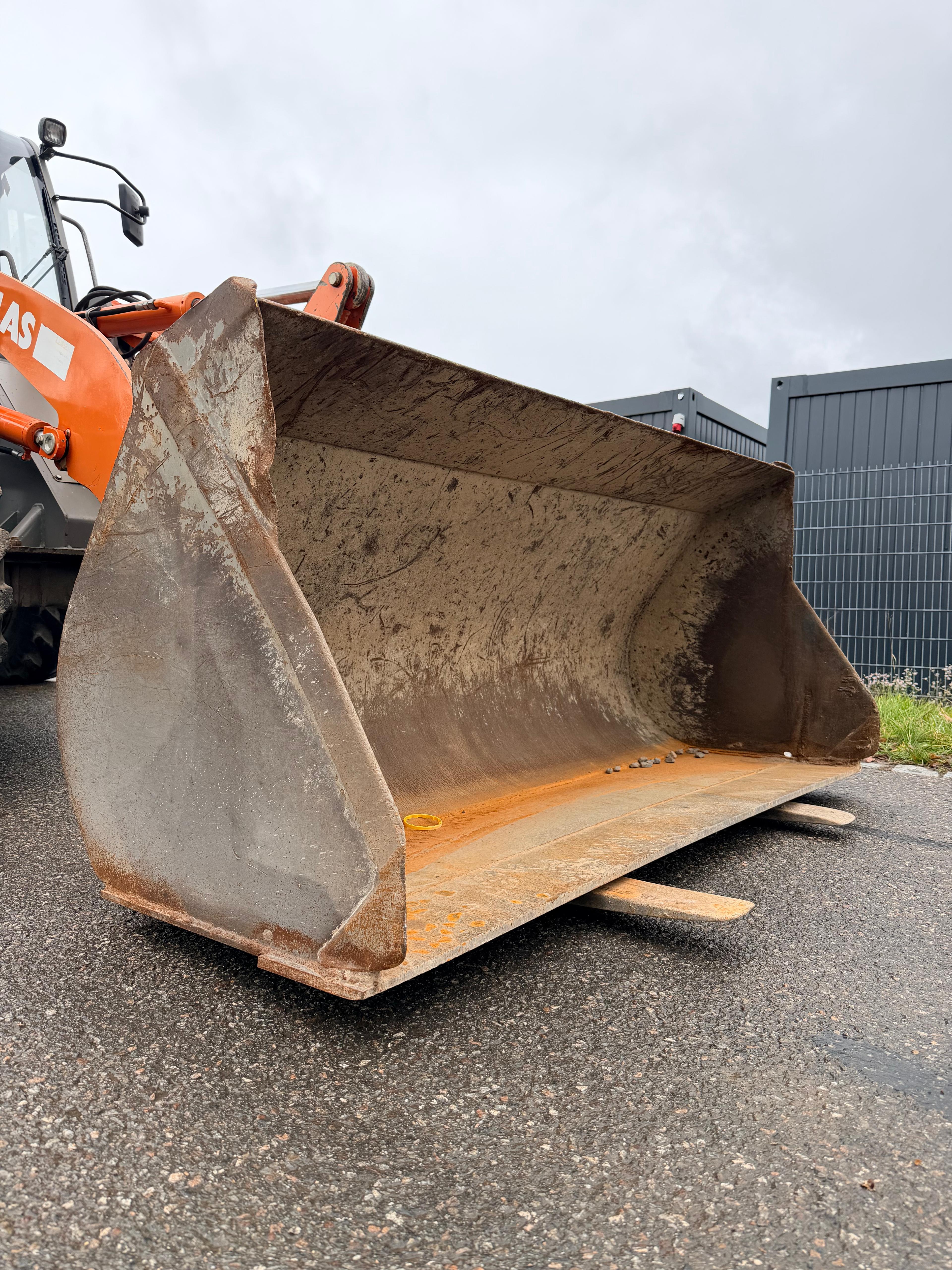 Gebraucht Atlas AR60 inkl. Klappschaufel, Palettengabel