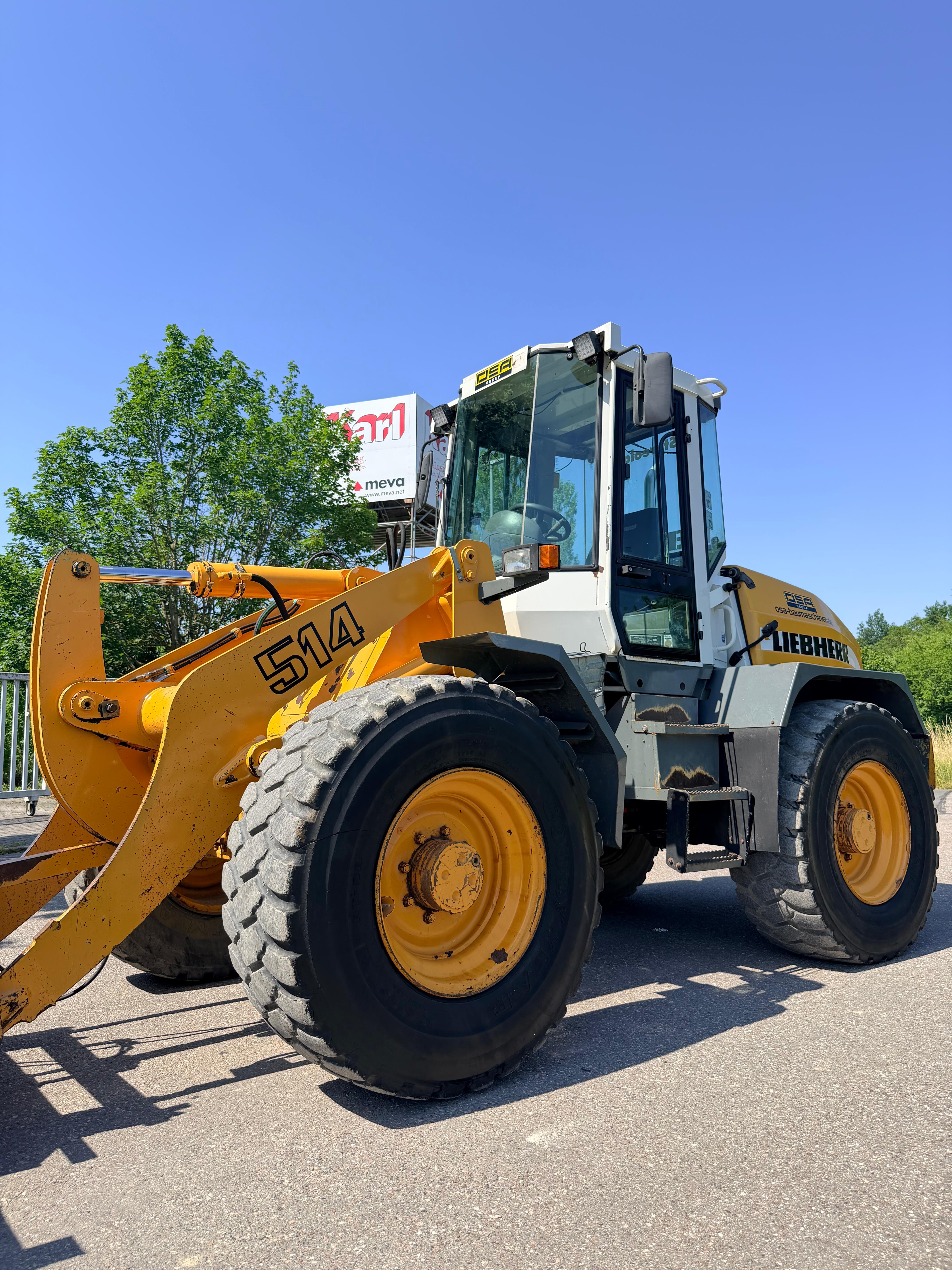 Gebraucht Liebherr L514 inkl. Schaufel und Palettengabel