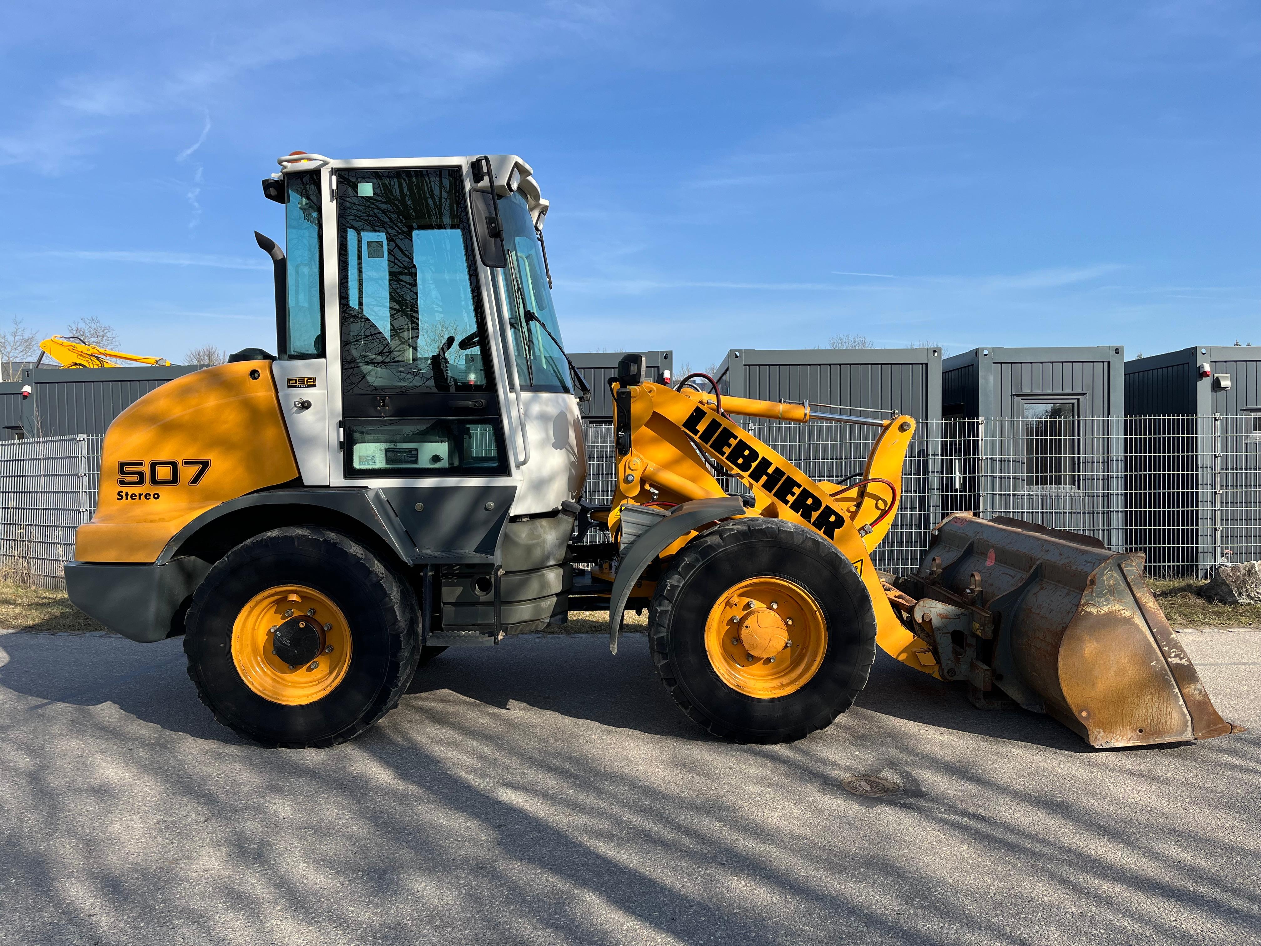 Gebraucht Liebherr L507 Stereo inkl. Schaufel und Gabel