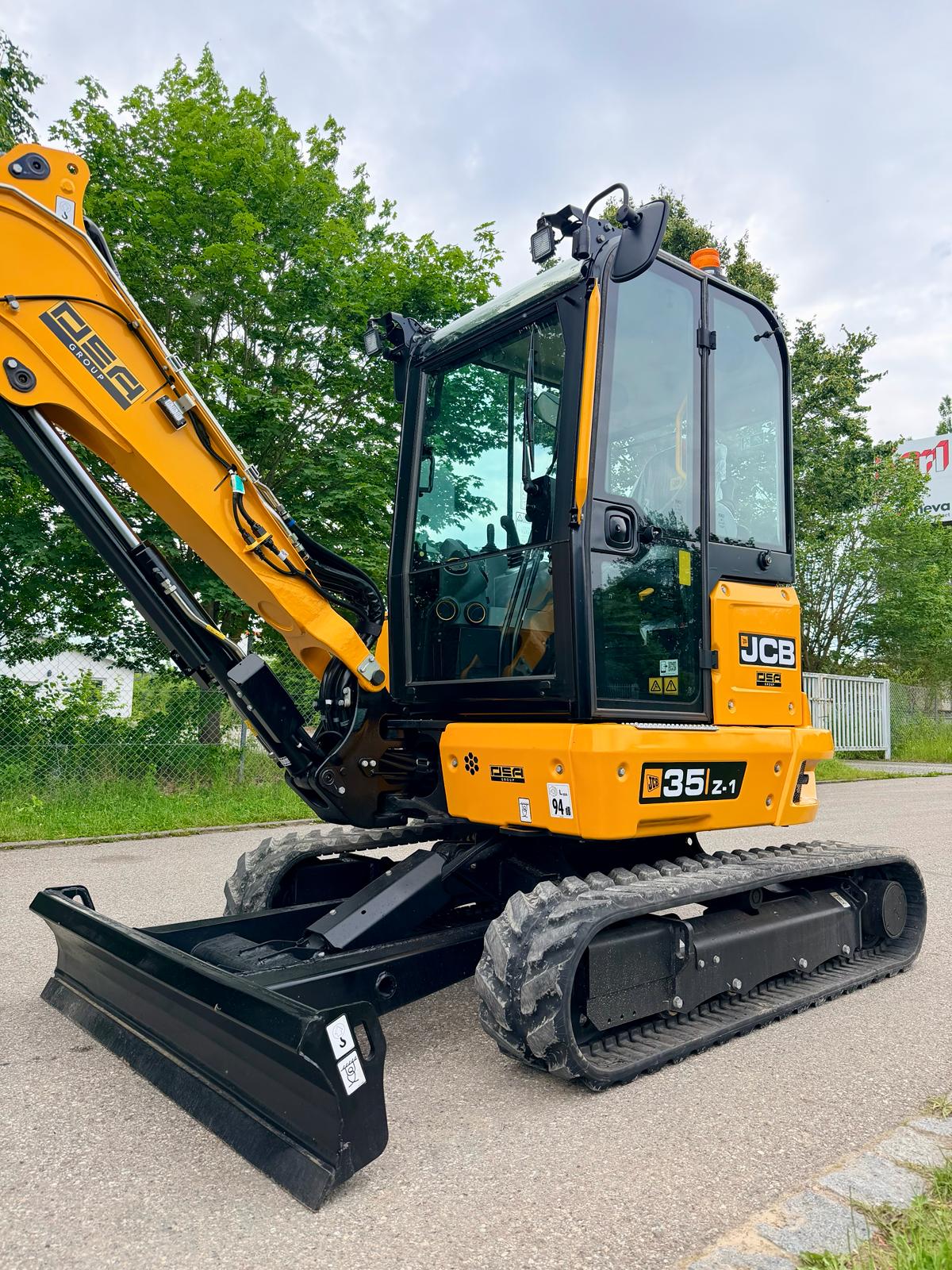 JCB 35Z-1 Pro Cab**NEU**Modell 2026**ab 799 €/mtl.