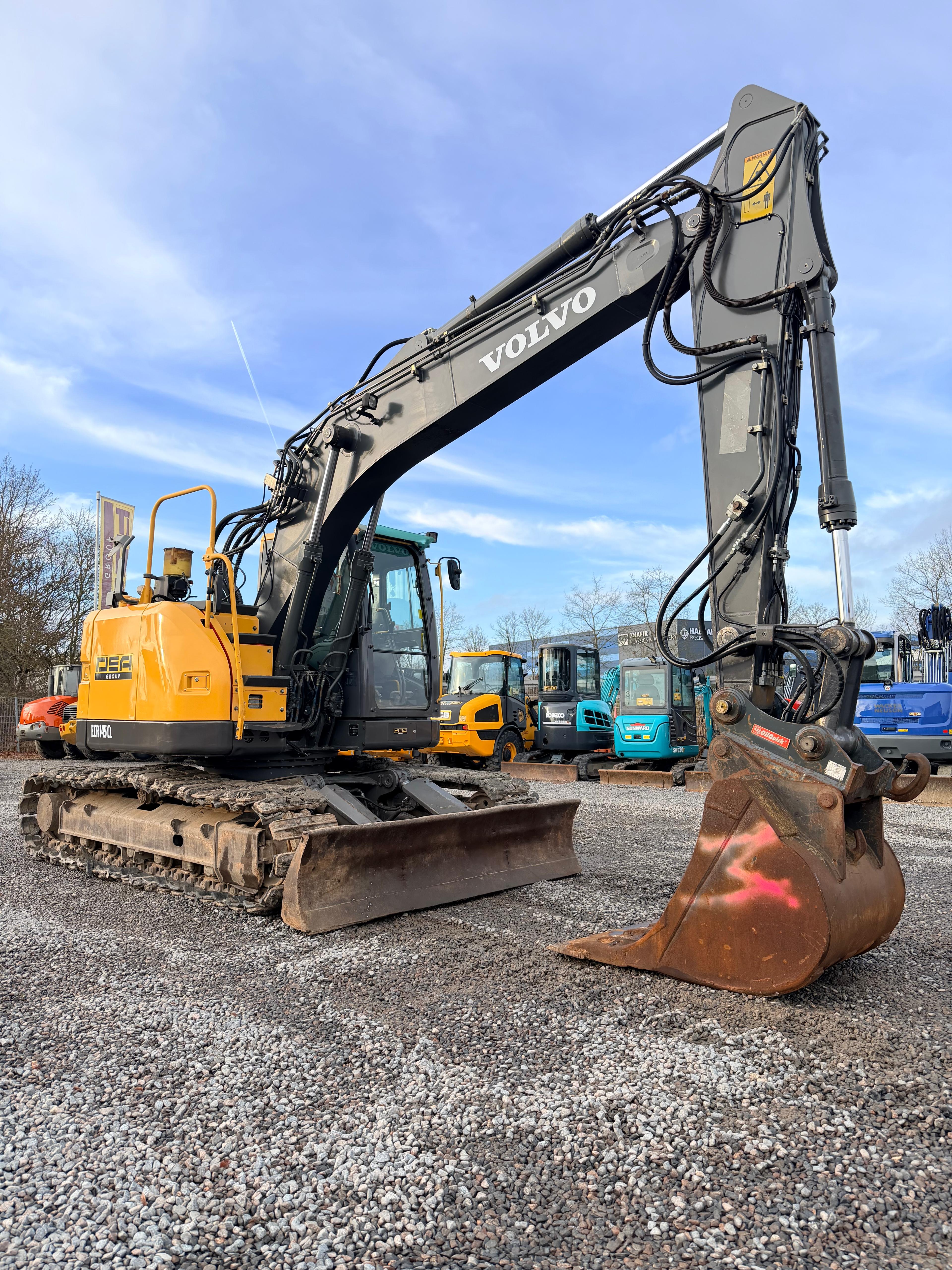 Gebraucht Volvo ECR145CL**OilQuick70/55**Tieflöffel