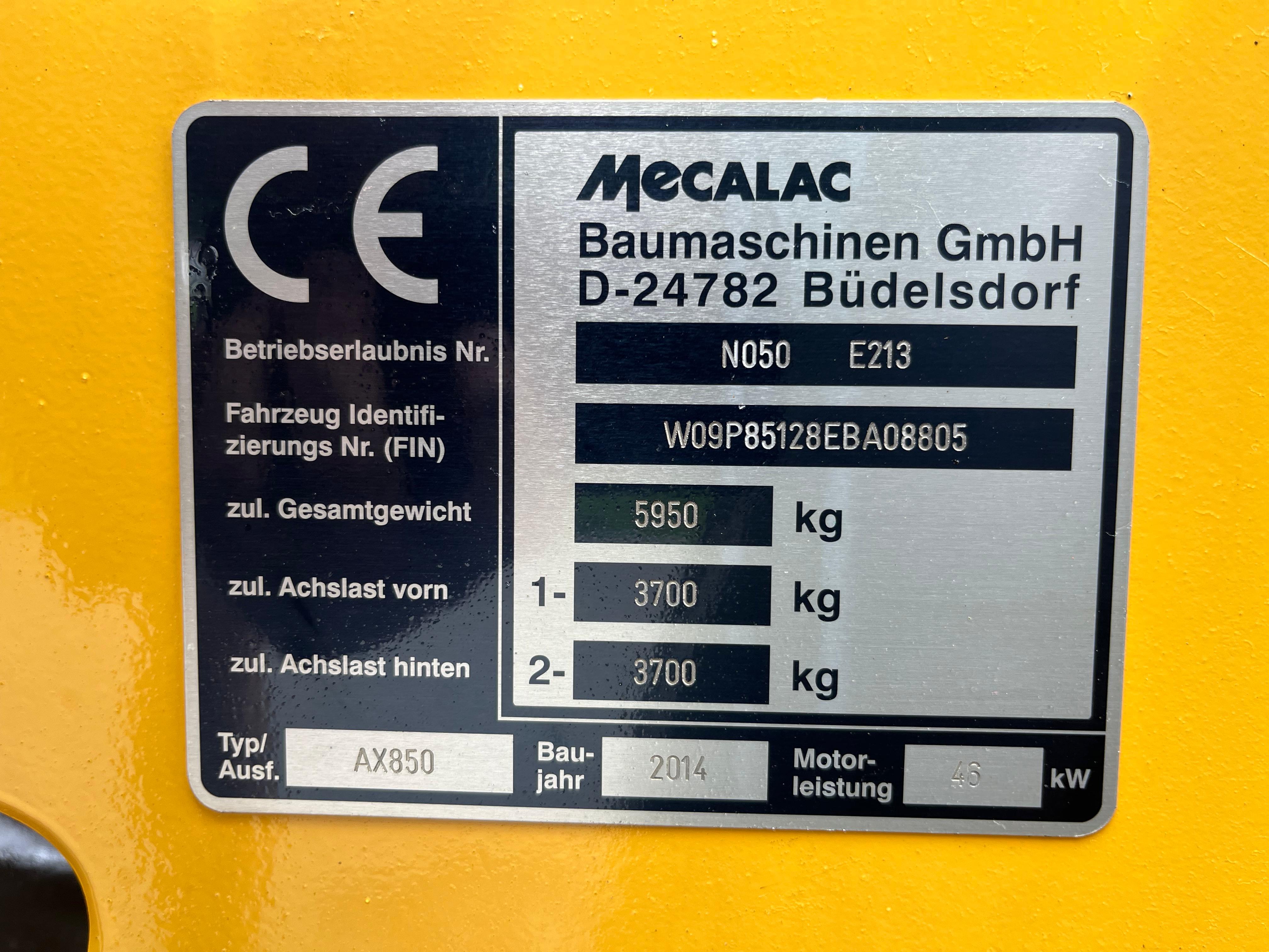 Gebraucht Mecalac AX850**Zylinderkopfdichtungschaden**