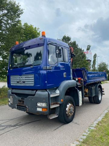 Używane MAN TGS 18-310 4x4 mit Palfinger Kran