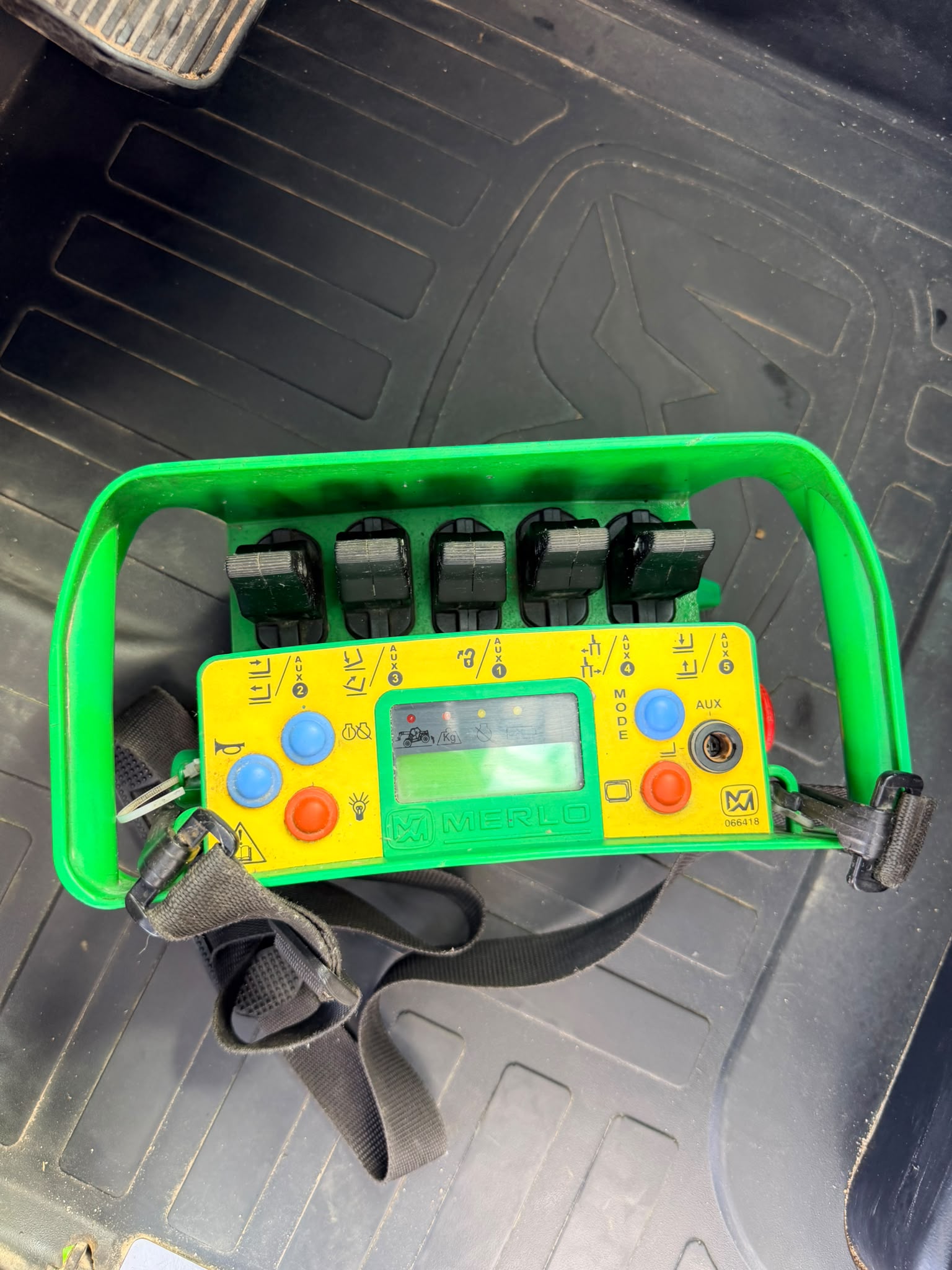 Gebraucht Merlo P50.30 S Plus**1.784 h**30 m**Seilwinde, Korb