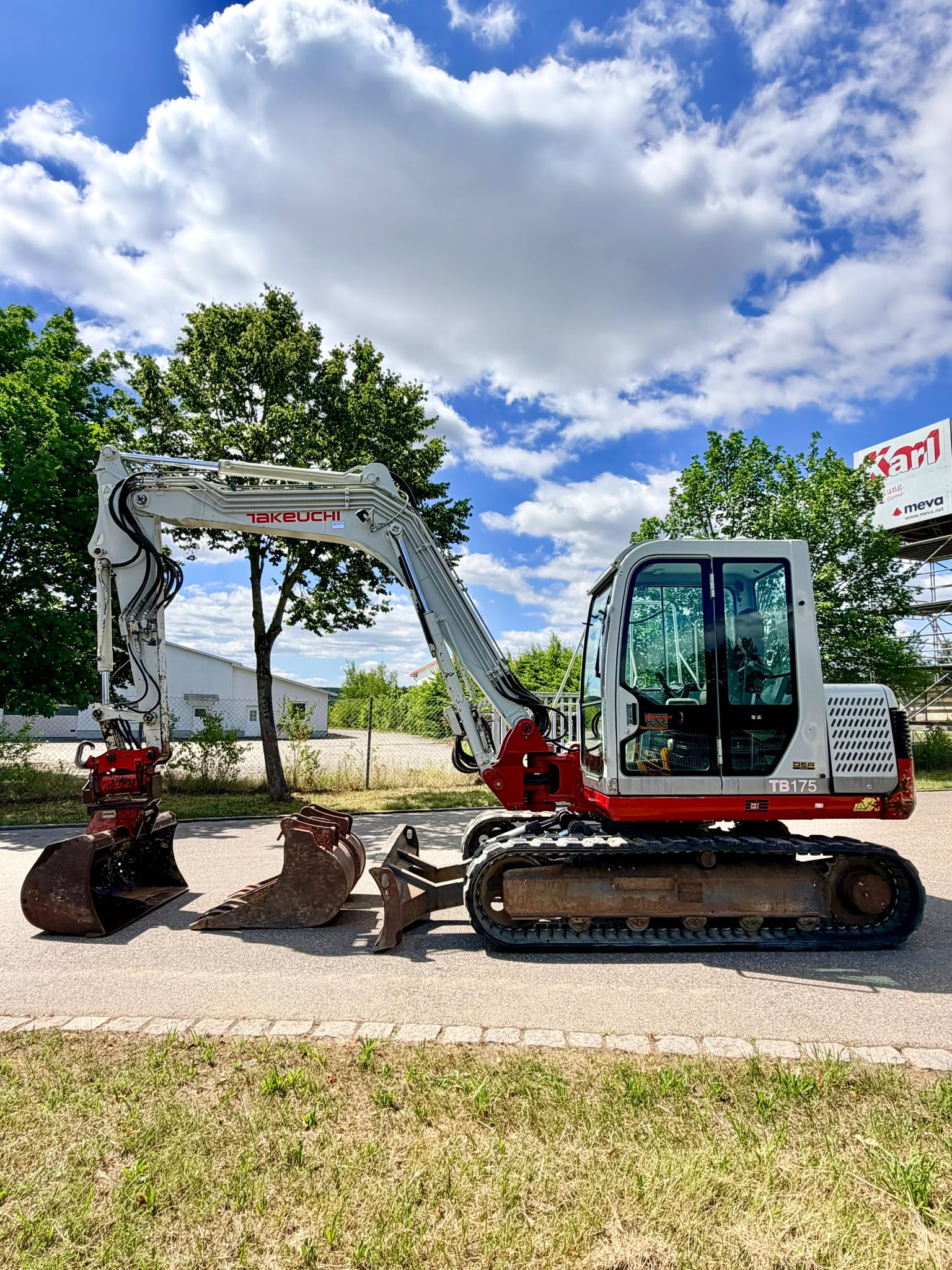 Gebraucht Takeuchi TB 175 inkl. Humusschaufel und 2x Tieflöffel