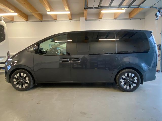 Gebraucht Hyundai Staria Signature 4WD**2 Jahre Garantie**