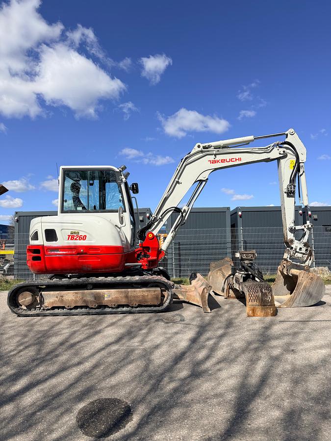 Gebraucht Takeuchi TB260**Powertilt Taklock**Sortiergreifer**2x TL