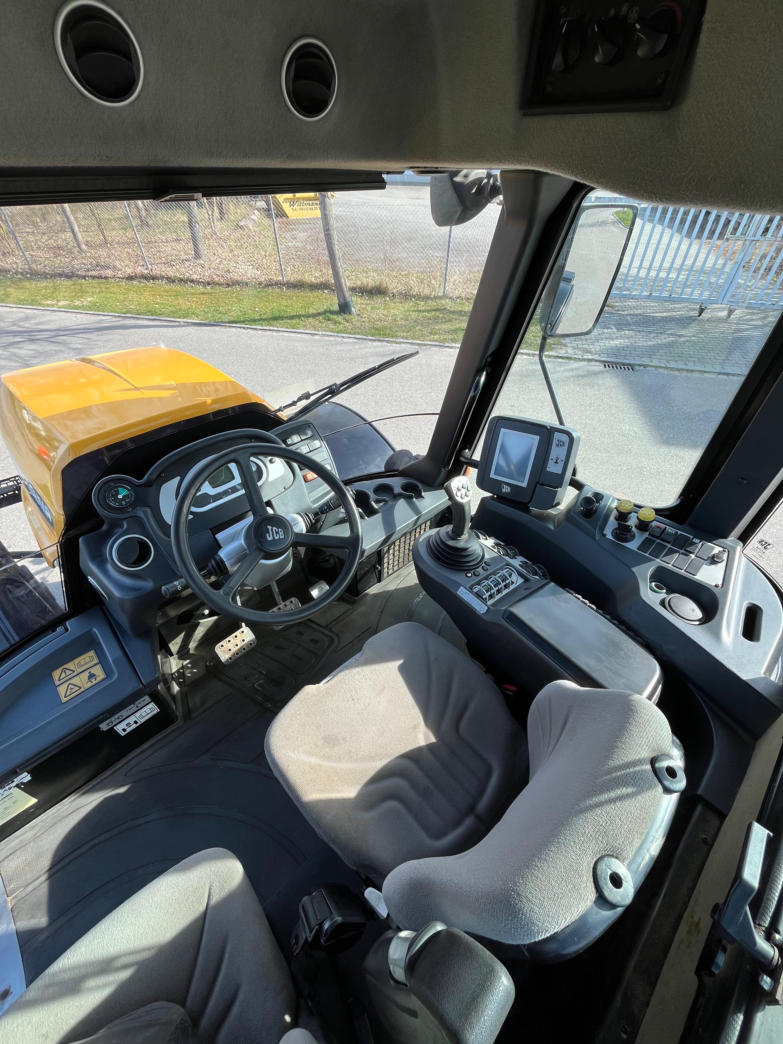 Gebraucht JCB Fastrac HMV 3230