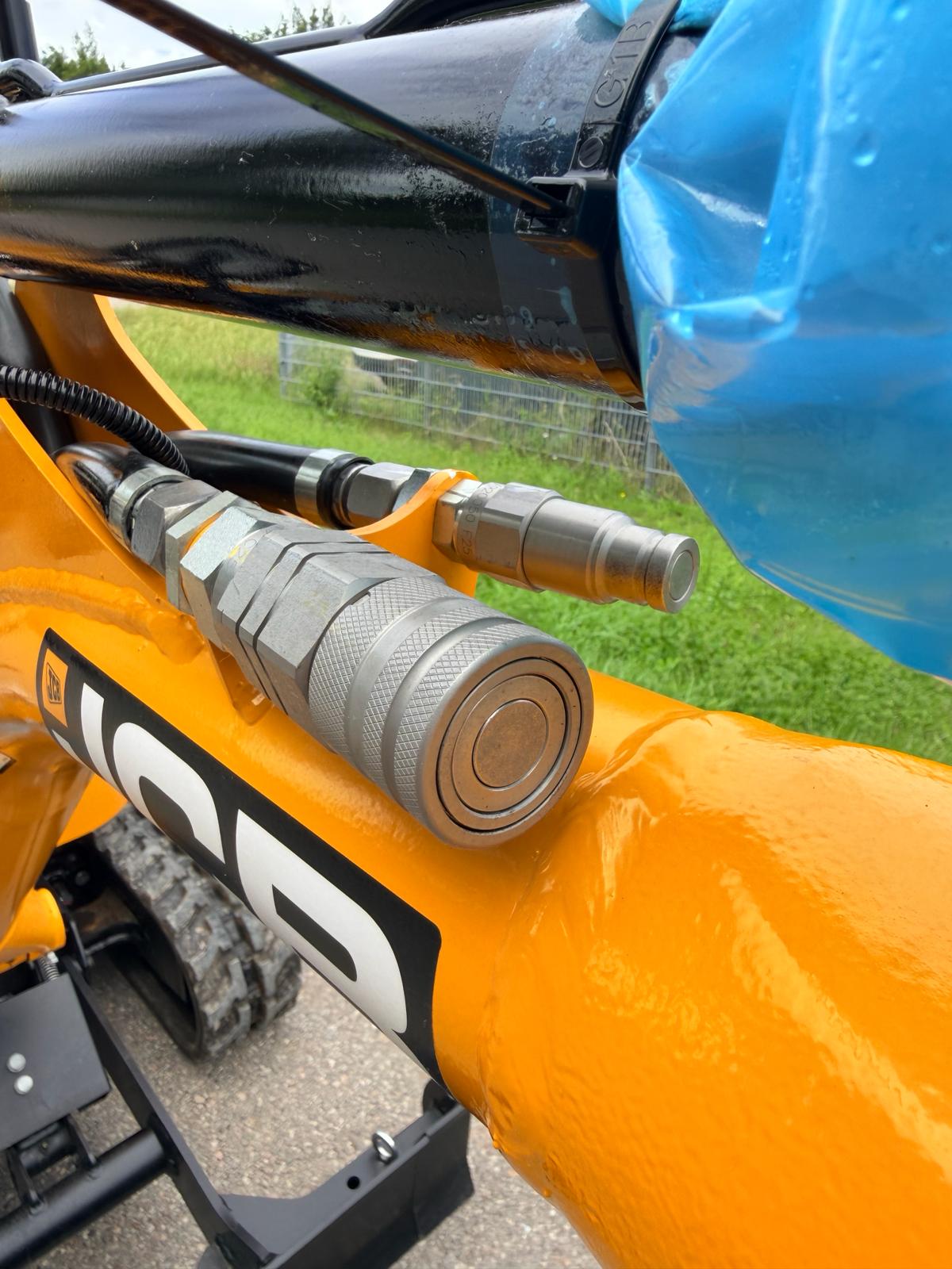 JCB 8008CTS**NEU**Modell 2026**ab 247 €/mtl.
