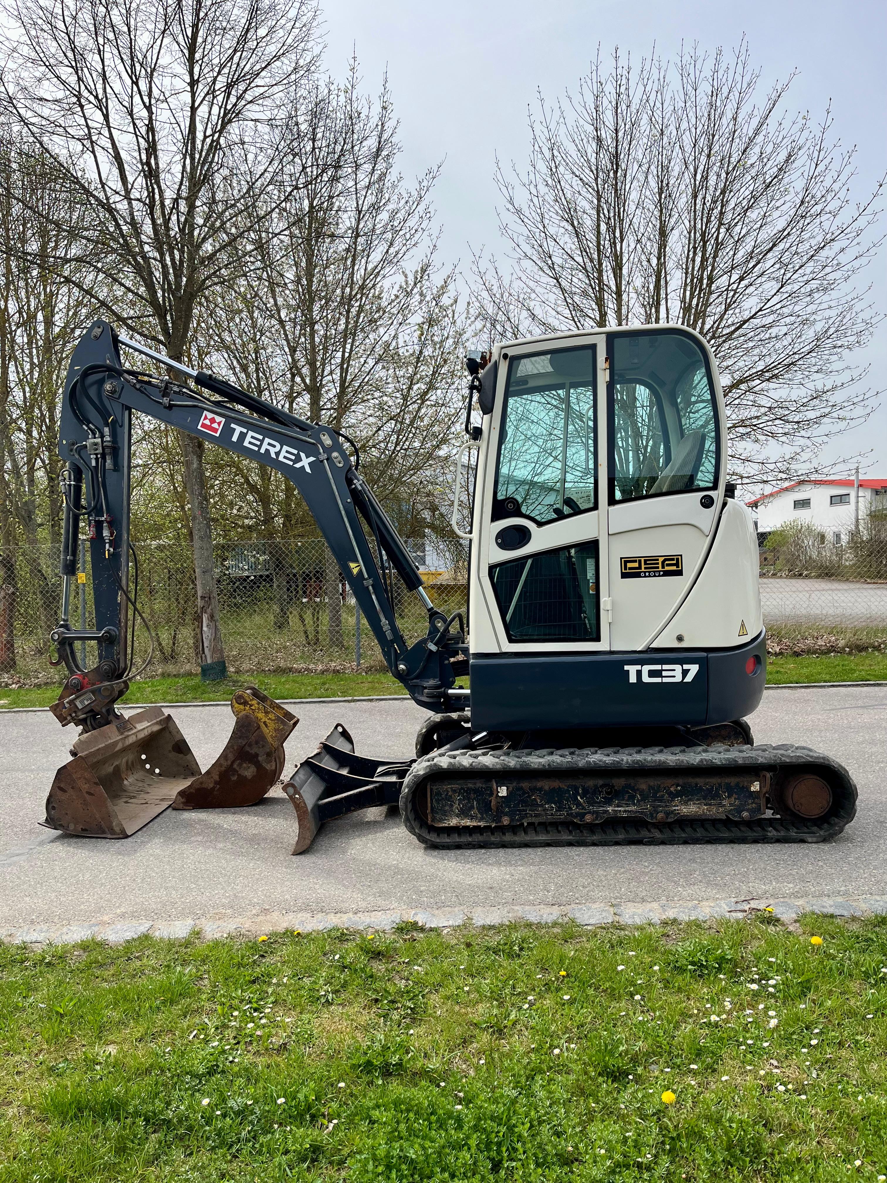 Gebraucht Terex TC 37 inkl. Humusschaufel, Tieflöffel