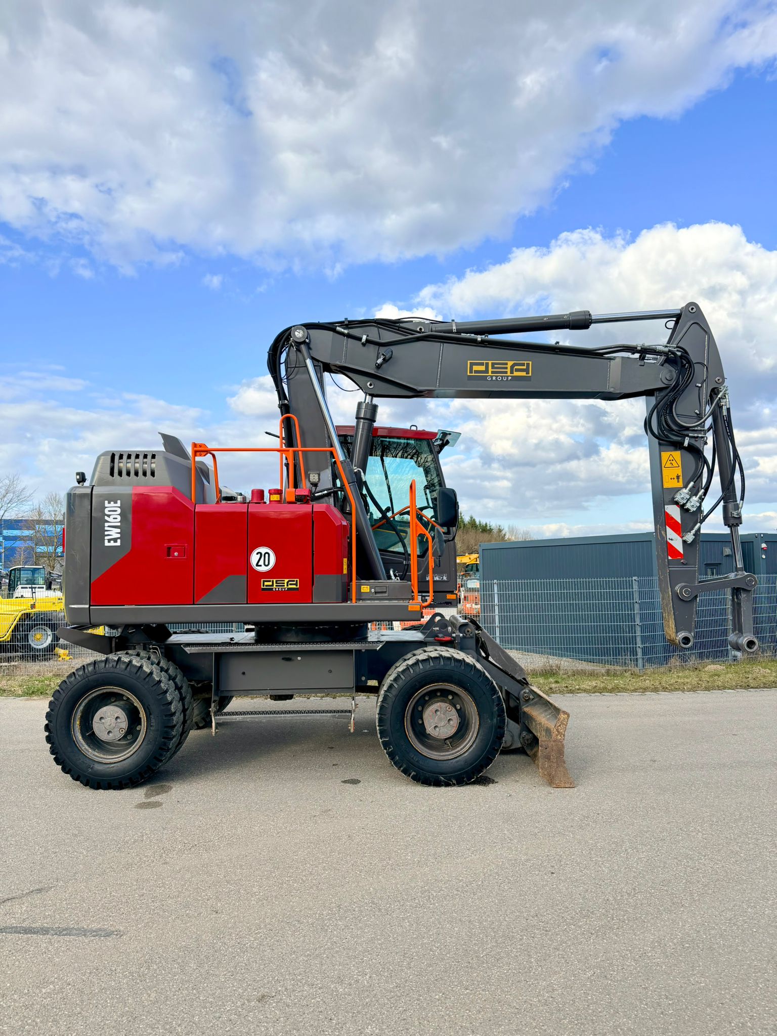 Gebraucht Volvo EW160E**4.661 h**Bj. 2019