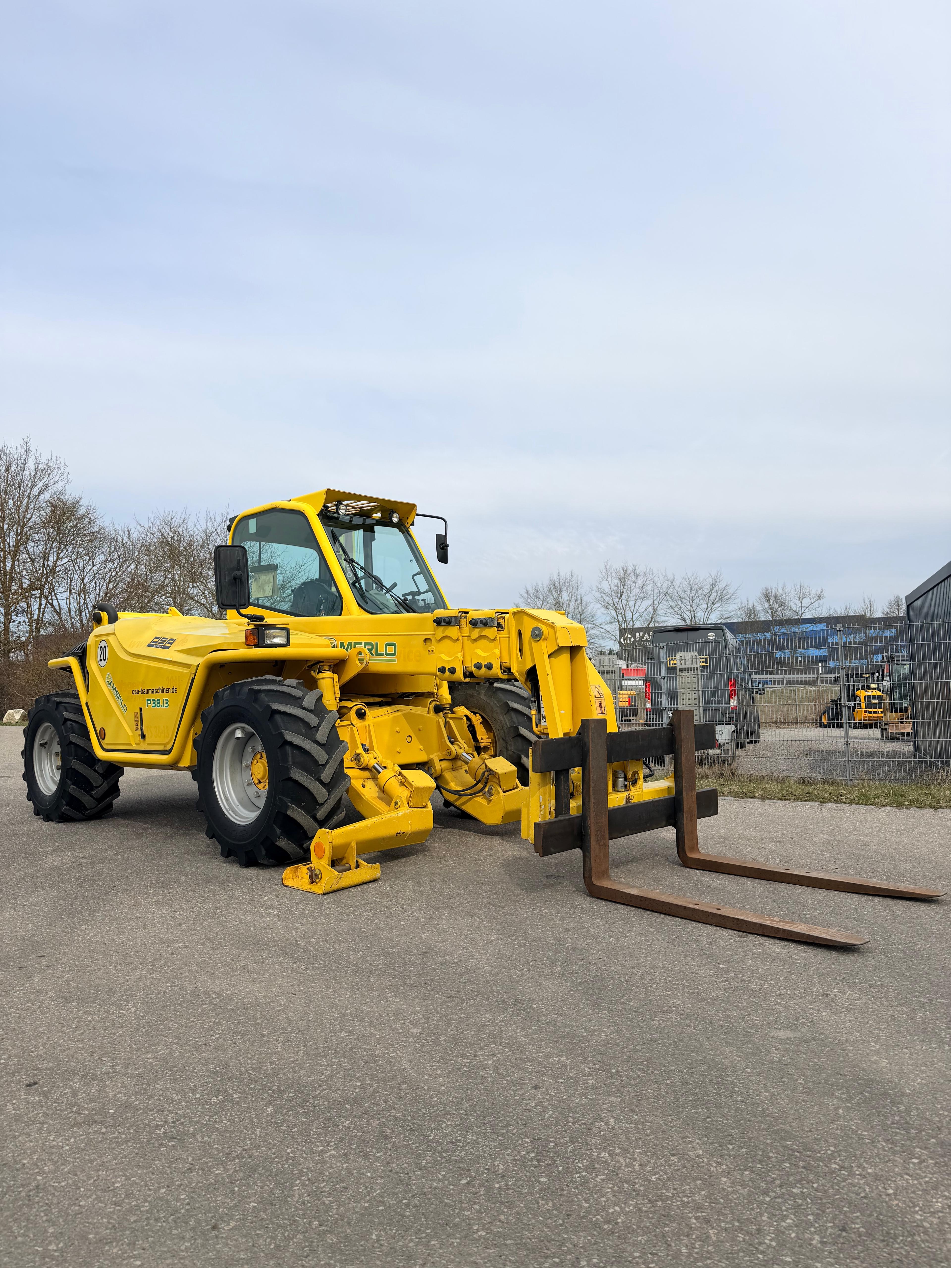 Gebraucht Merlo P38.13**2.944 h**13 m**Niveauregulierung