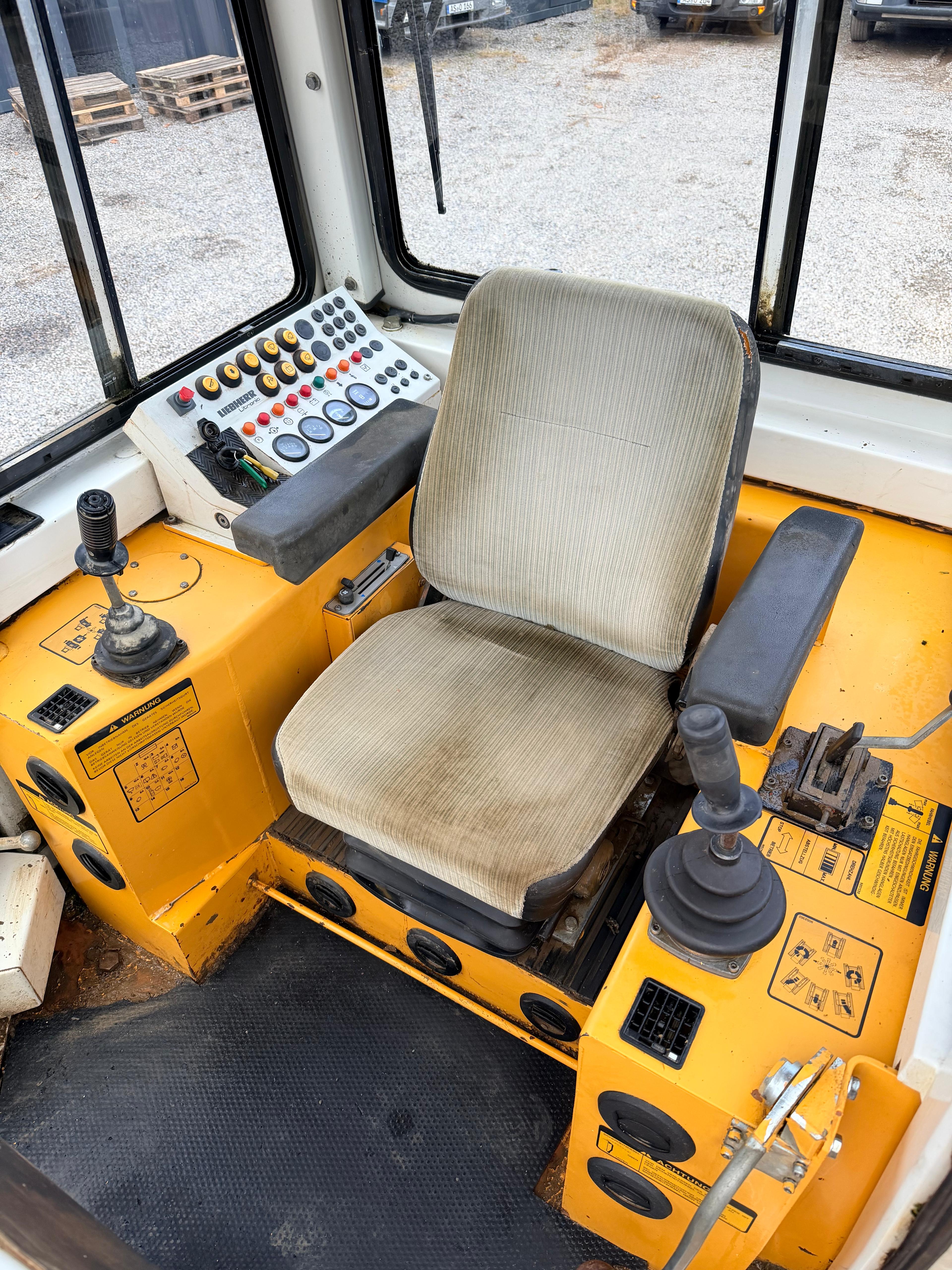 Gebraucht Liebherr PR712L**aus 1. Hand**2.895 h**