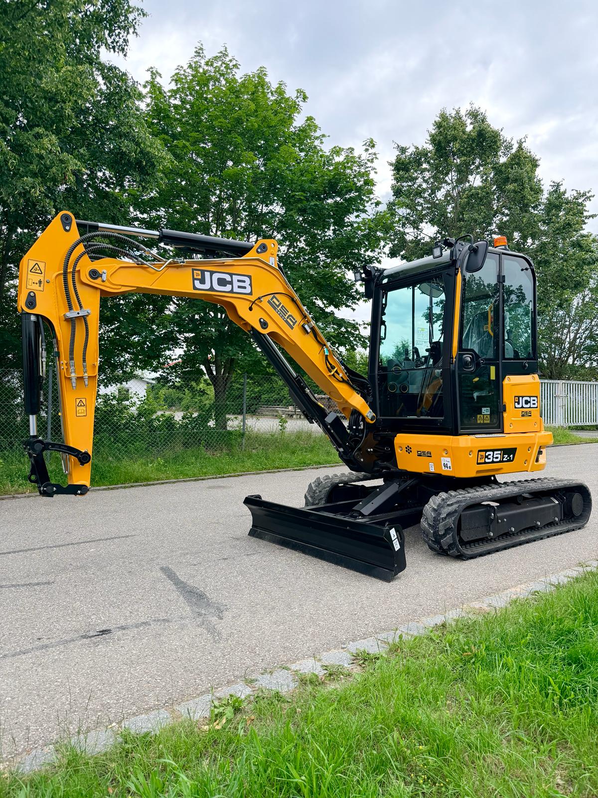 JCB 35Z-1 Pro Cab**NEU**Modell 2026**ab 799 €/mtl.