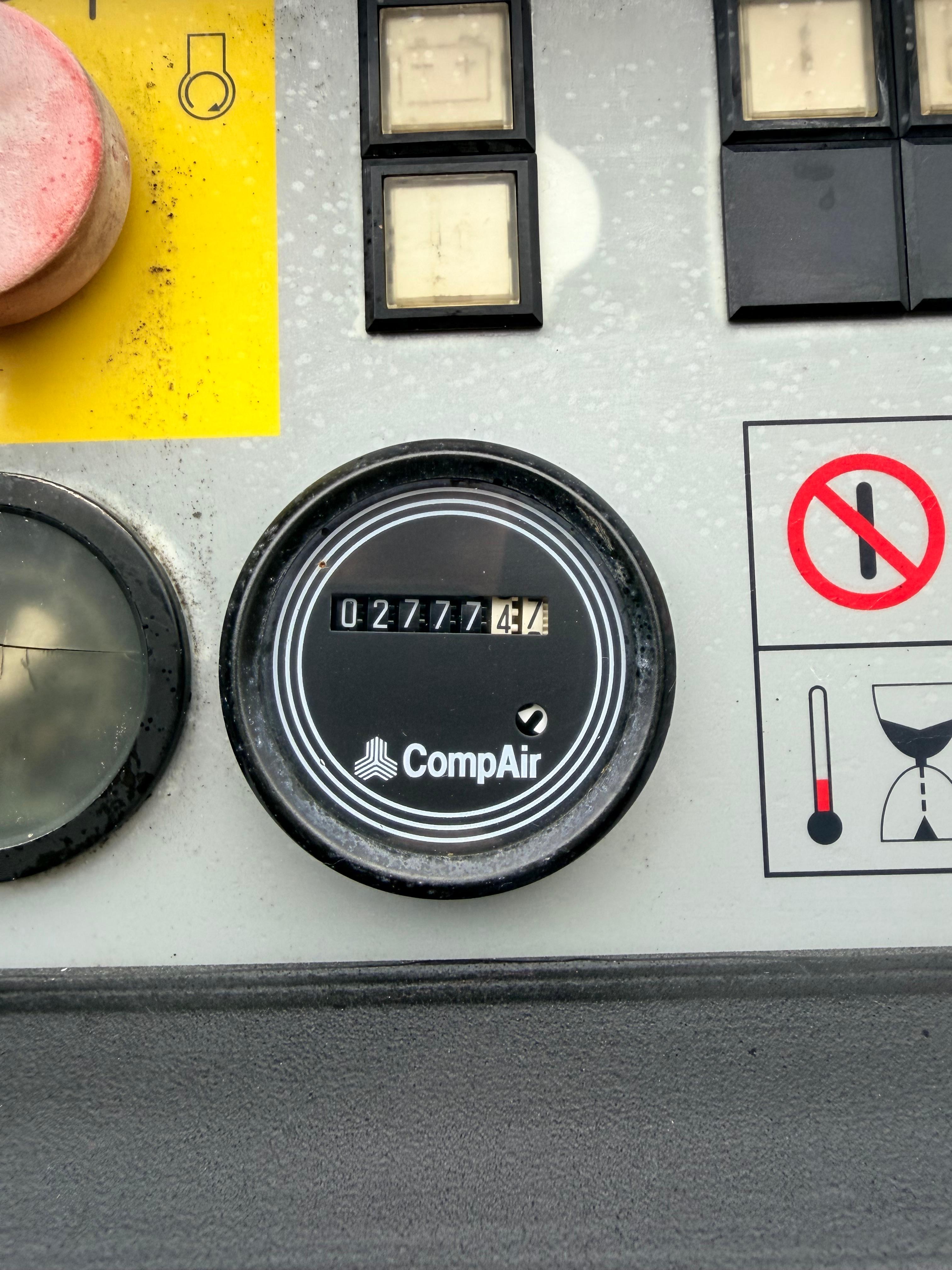 Gebraucht Kompressor mit Aggregat CompAir DLT0703