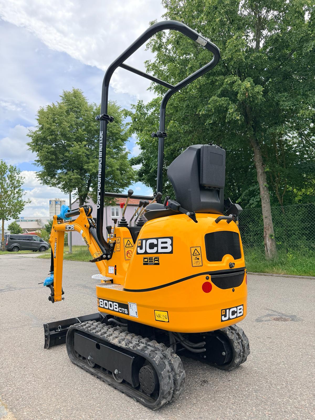 JCB 8008CTS**NEU**Modell 2026**ab 247 €/mtl.