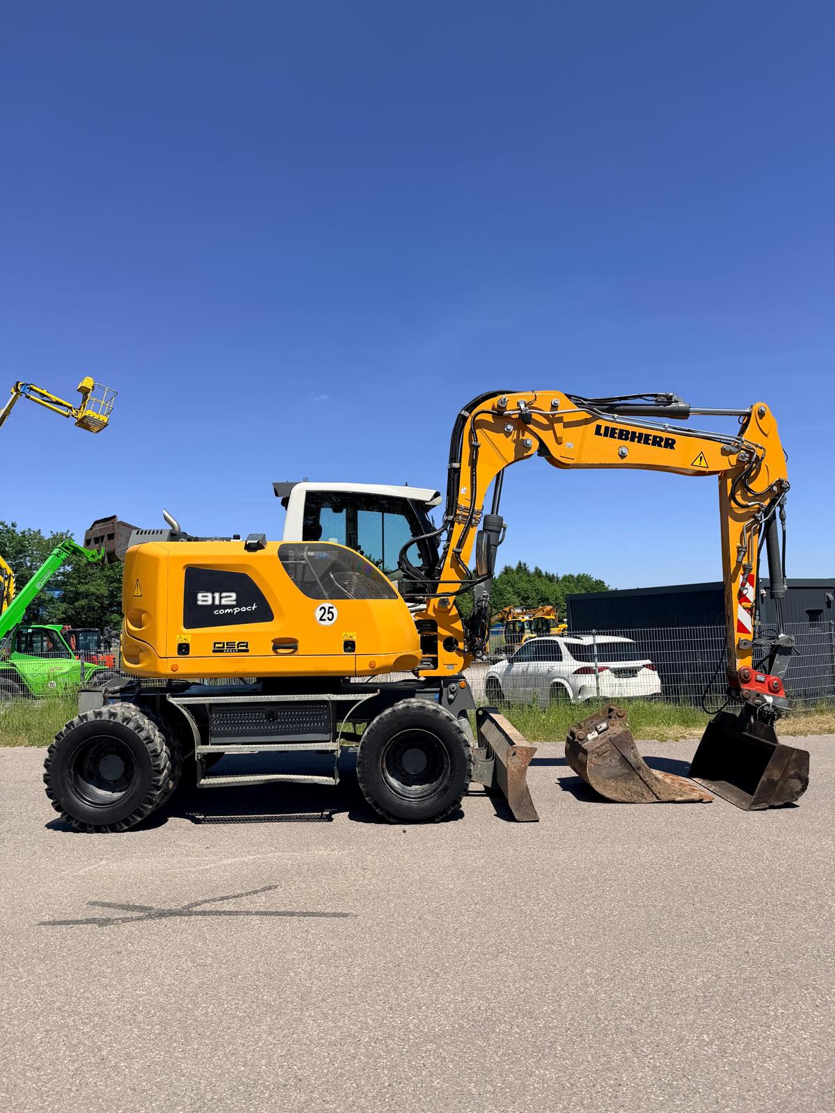 Gebraucht Liebherr A912 Compact**GRL, TL**Bj. 2018**ZSA**