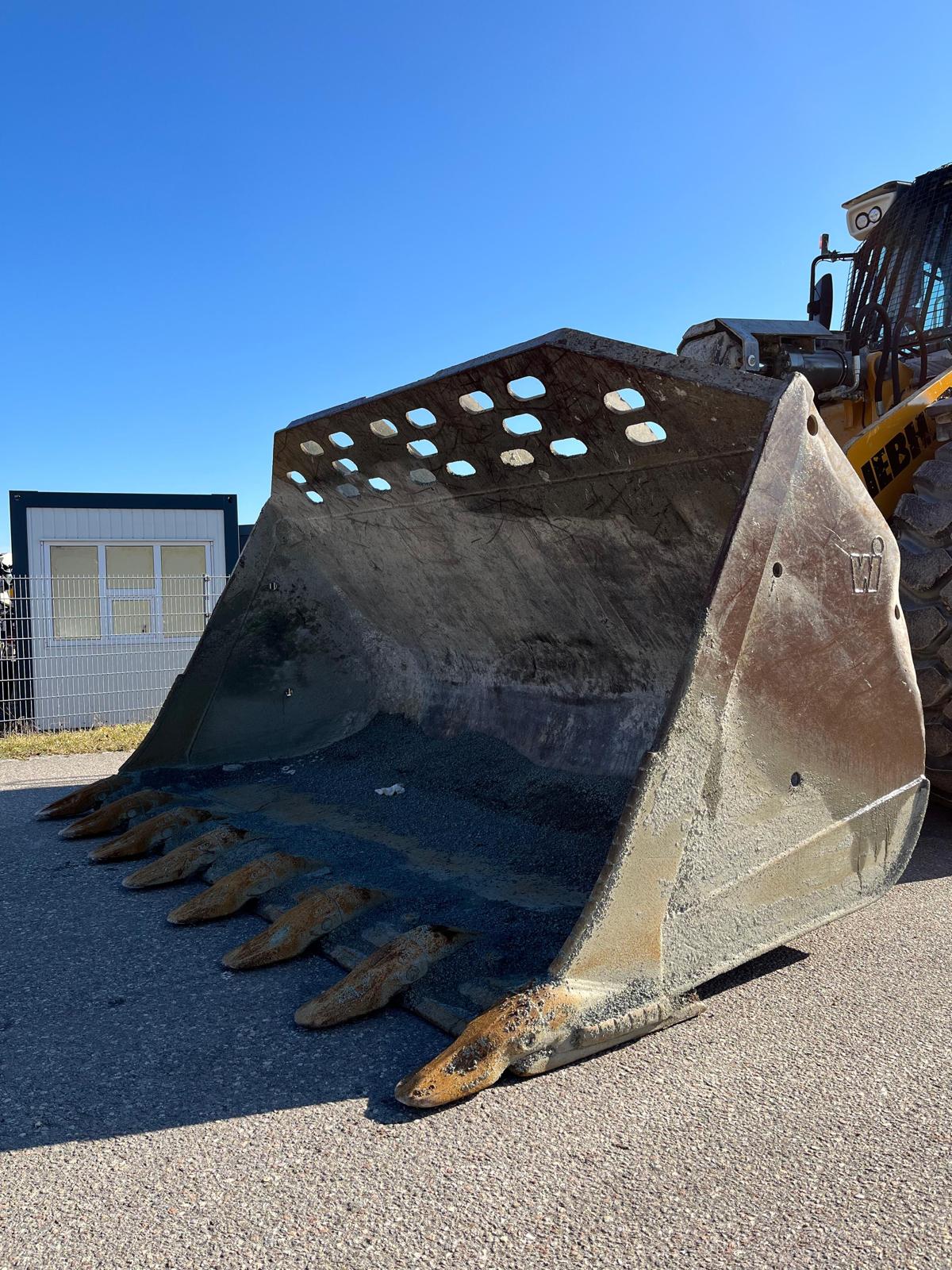 Gebraucht Liebherr L556 X-Power *5.040 h* inkl. Schaufel und Gabel