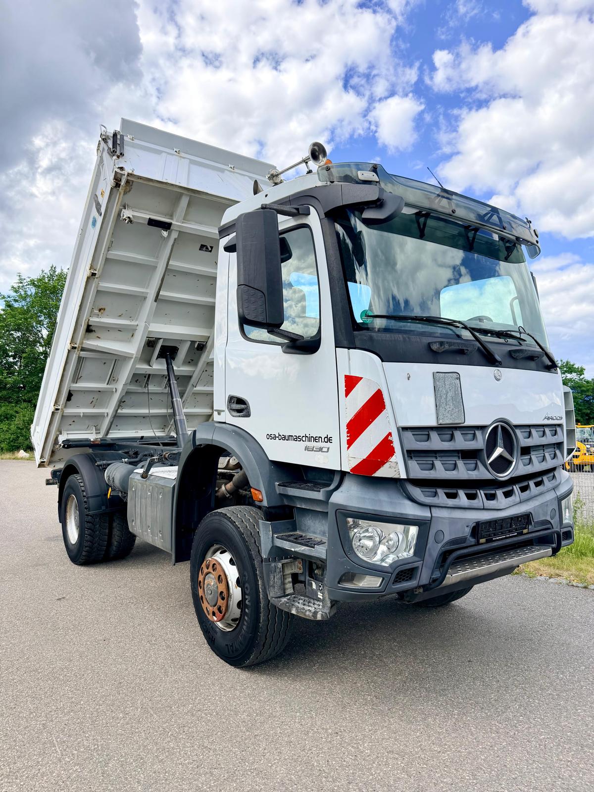 Gebraucht Mercedes-Benz Arocs 1830 4x4**88.989 km**
