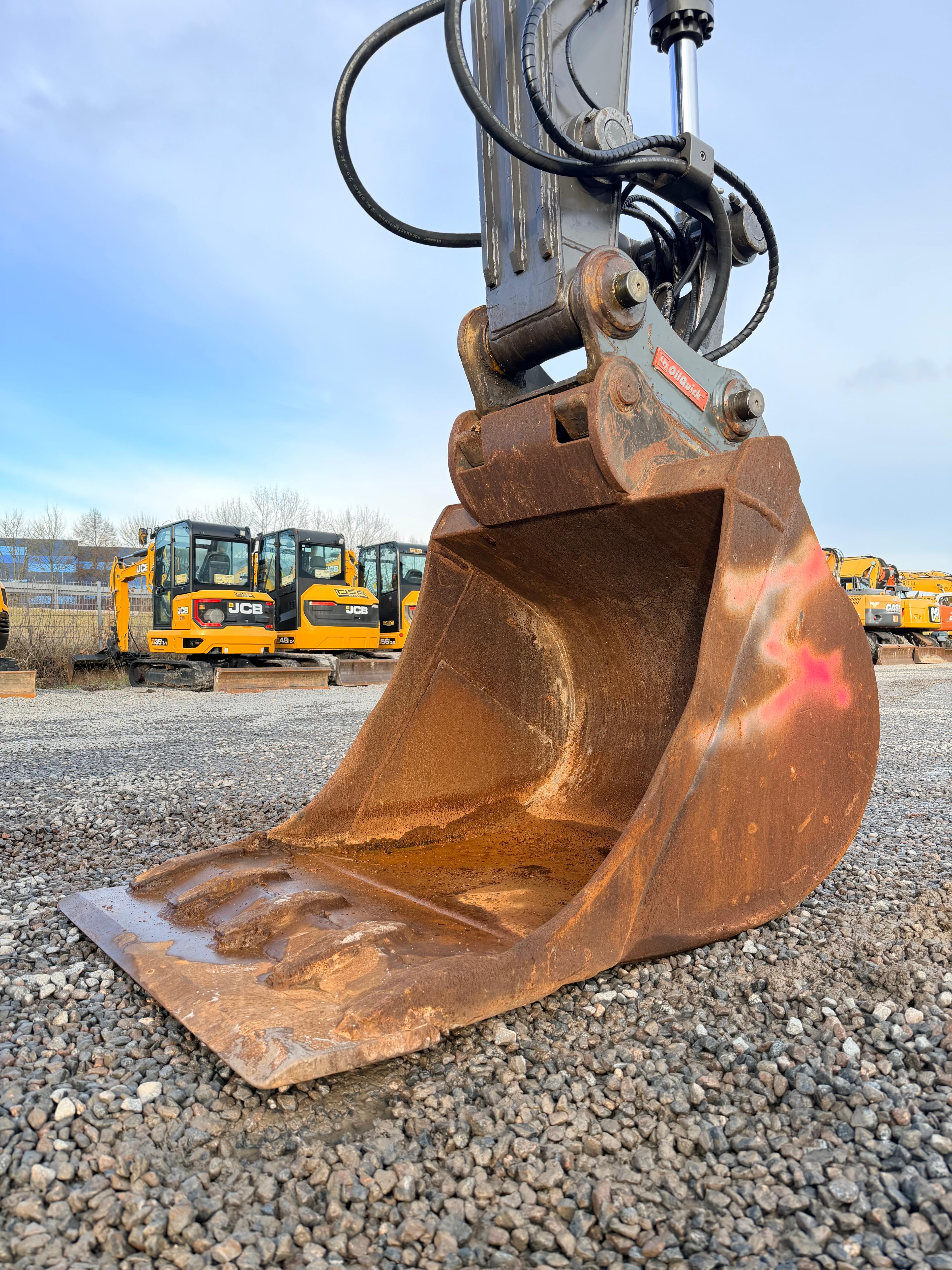 Gebraucht Volvo ECR145CL**OilQuick70/55**Tieflöffel