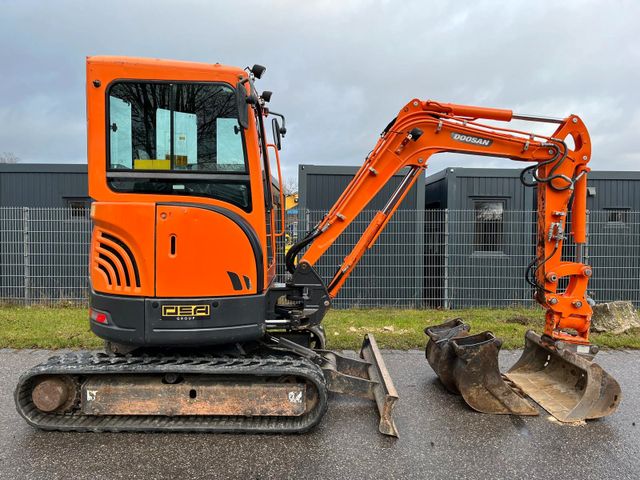 Gebraucht Doosan DX 27 Z**Powertilt**Löffelpaket**2.022 Std.!