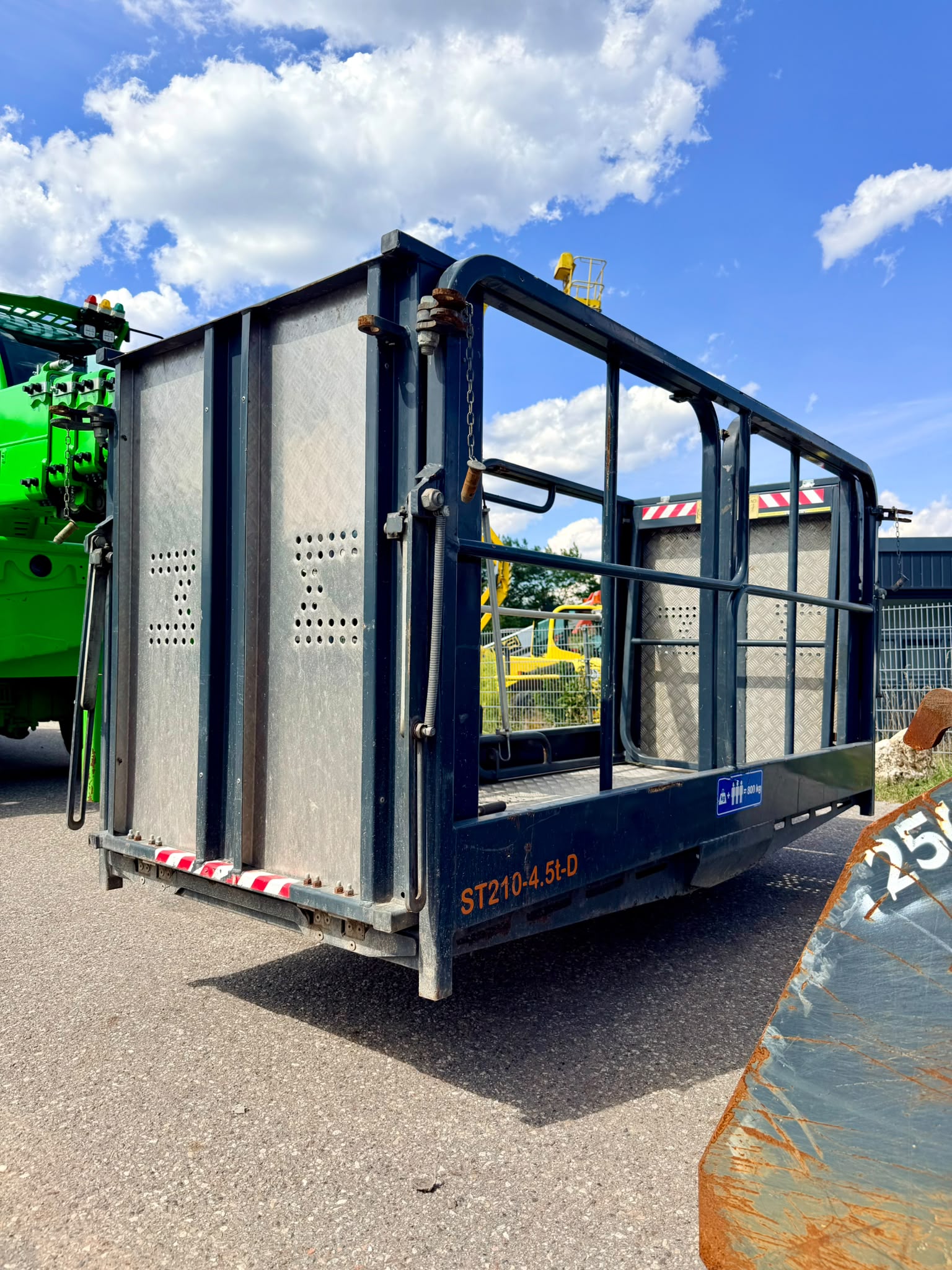 Gebraucht Merlo P50.30 S Plus**1.784 h**30 m**Seilwinde, Korb
