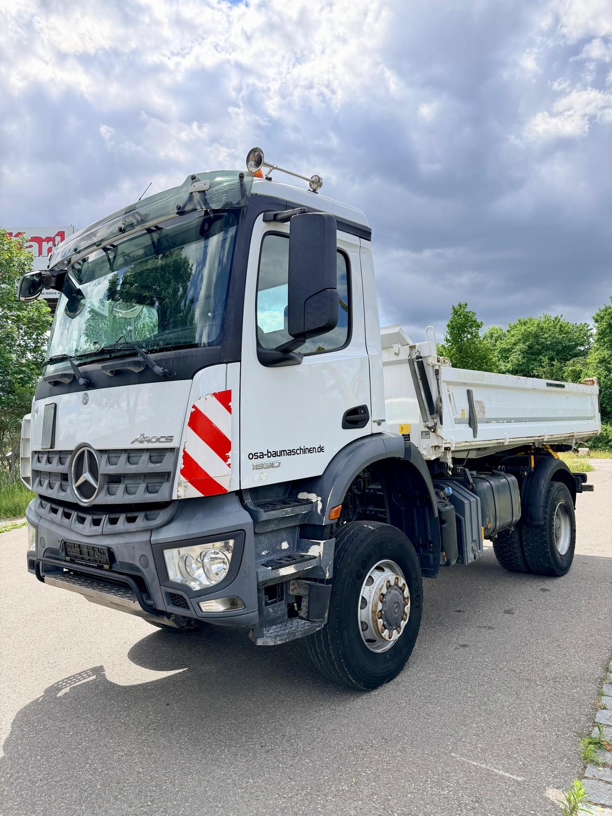 Gebraucht Mercedes-Benz Arocs 1830 4x4**88.989 km**