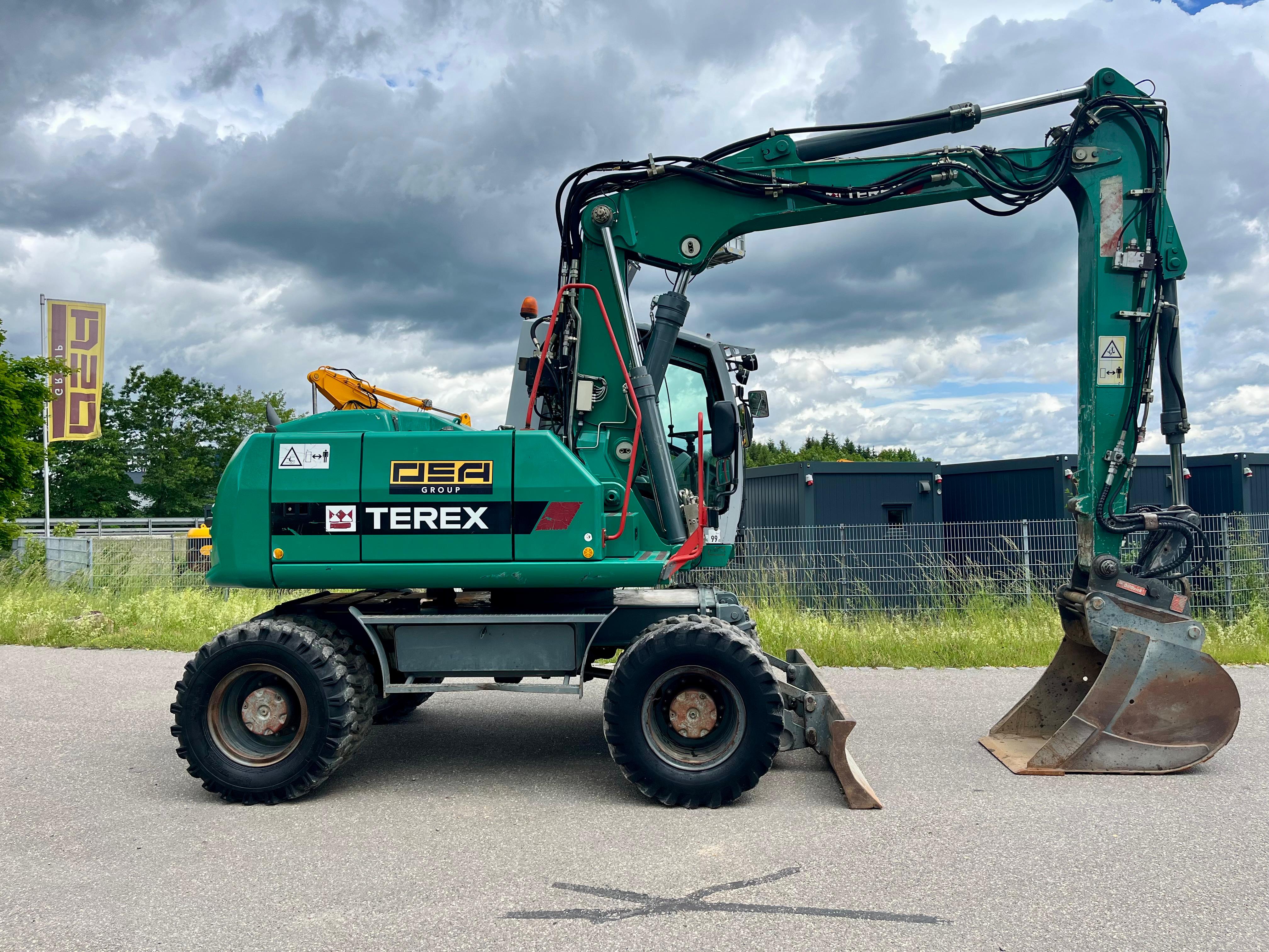 Gebraucht Terex TW 160 mit Oilquick OQ70, Tieflöffel