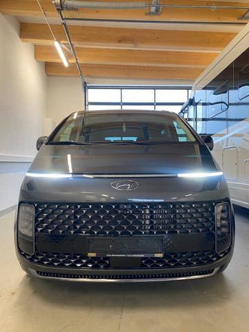 Gebraucht Hyundai Staria Signature 4WD**2 Jahre Garantie**