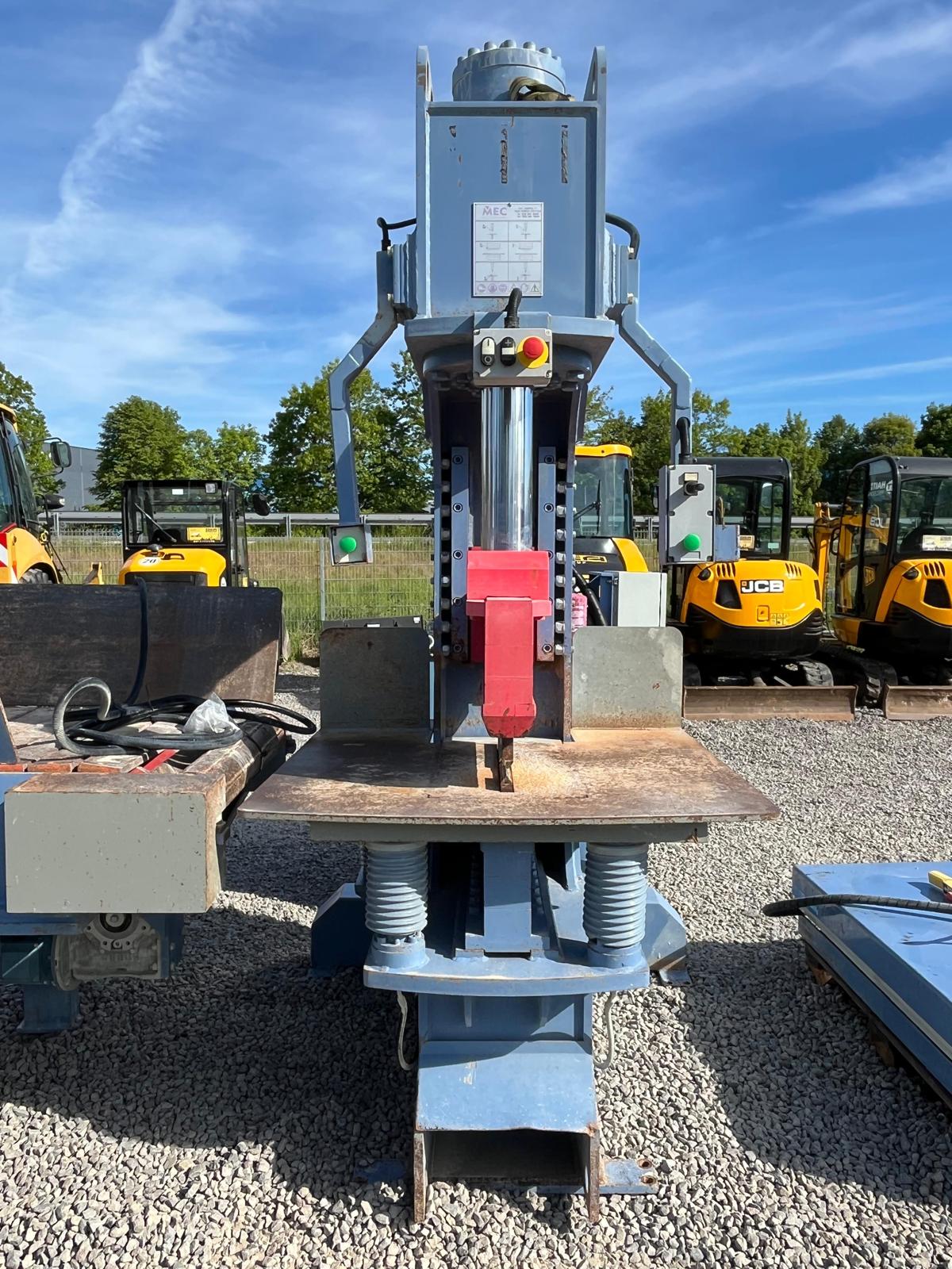 Gebraucht Steinbrecher MEC C 320