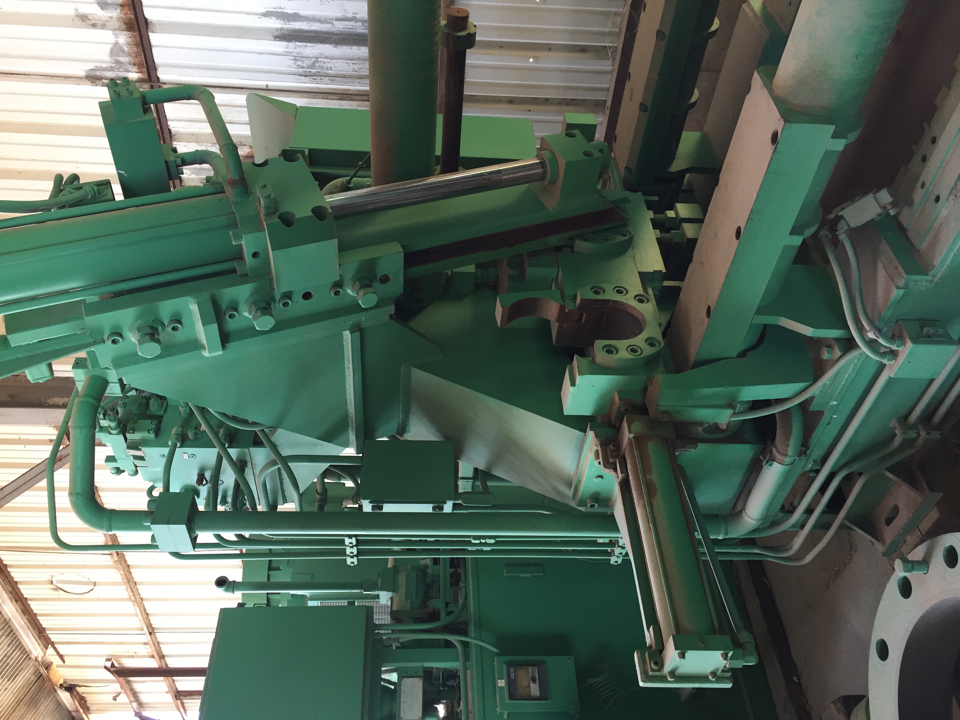 Used 700 Ton Loewy Extrusion Press; 4 1/2" x 16" Billet